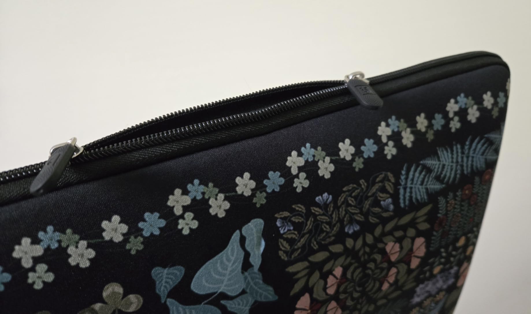 iCasso Laptop Sleeve 13 inch for MacBook Air 13-13.6 inch, Cute Laptop case for MacBook Pro 13 inch, Slim Protective Travel Carrying Case for MacBook Pro 14 inch, Chromebook, HP, Dell, Green Floral - Customer Photo 5