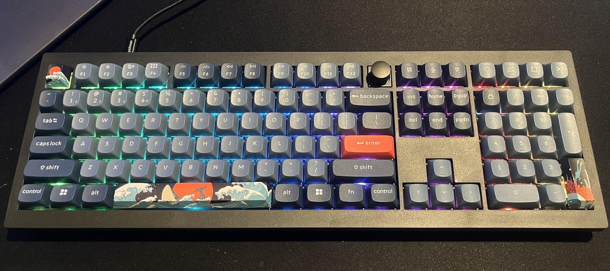 Keychron V6 Max Wireless Custom Mechanical Keyboard, 2.4 GHz Bluetooth 5.1 QMK Full-Size Layout RGB with Hot-swappable Silent Red Switch Compatible with Mac Windows Linux Customer Review Keychron V6 Max Wireless Custom Mechanical Keyboard, 2.4 GHz Bluetooth 5.1 QMK Full-Size Layout RGB with Hot-swappable Silent Red Switch Compatible with Mac Windows Linux - Customer Photo 2