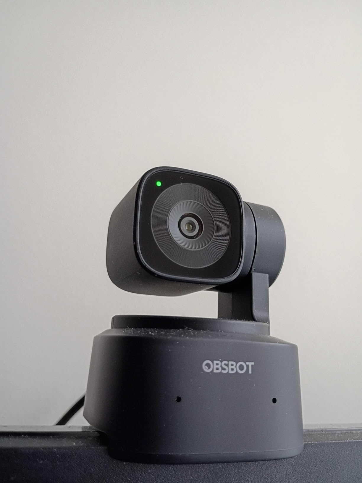 OBSBOT Tiny SE 1080P 100FPS Webcam for PC, AI Tracking PTZ Streaming Camera with 1/2.8