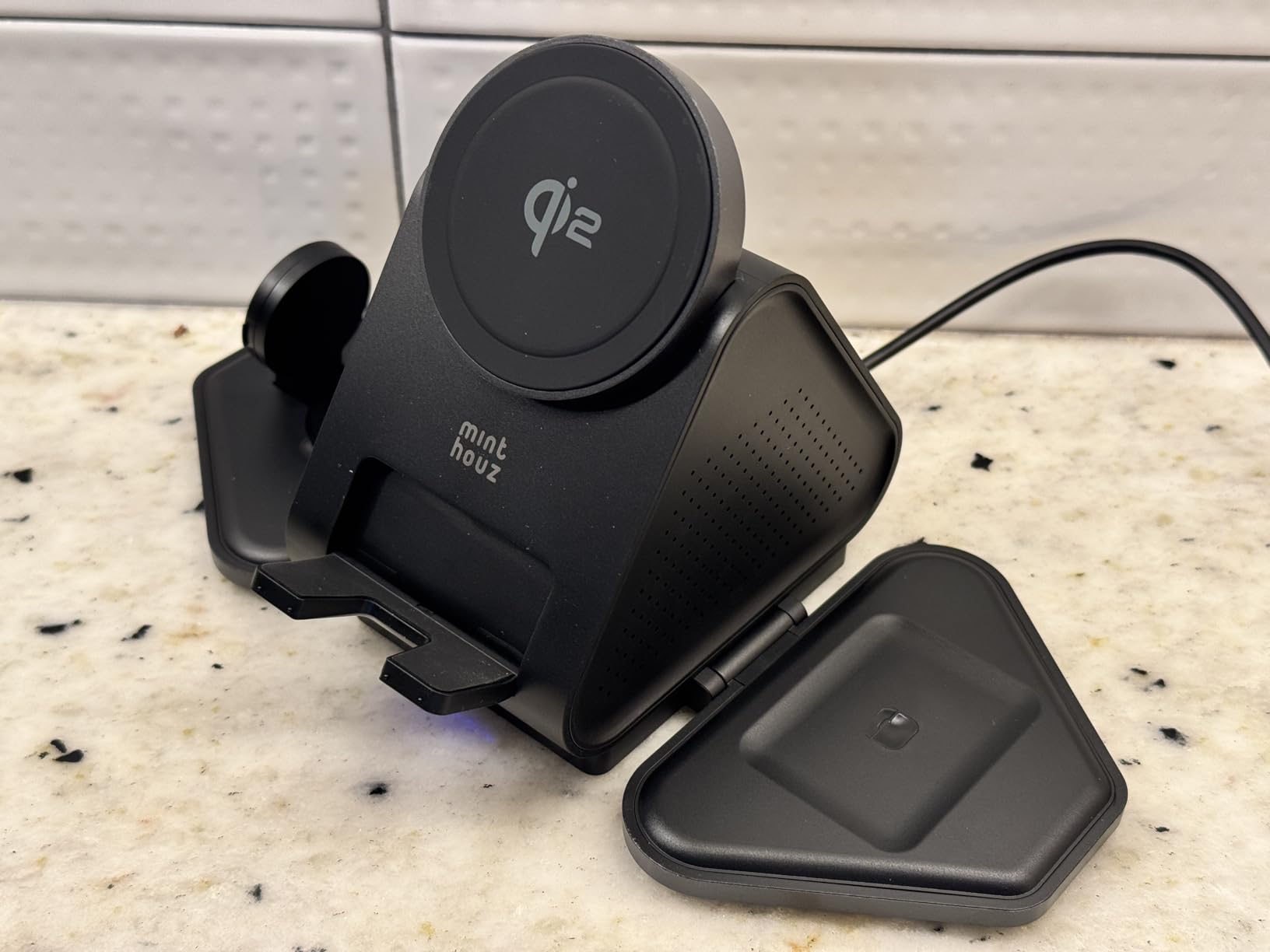 3 in 1 Charging Station, Mag Safe Wireless Charger Stand, Qi2 Certified, 15W Multiple Device Magnetic Charging Station for iPhone 16,15,14,13,12 Series, Apple Watch, AirPods (USB-C Charger Included) Customer Review 3 in 1 Charging Station, Mag Safe Wireless Charger Stand, Qi2 Certified, 15W Multiple Device Magnetic Charging Station for iPhone 16,15,14,13,12 Series, Apple Watch, AirPods (USB-C Charger Included) - Customer Photo 3