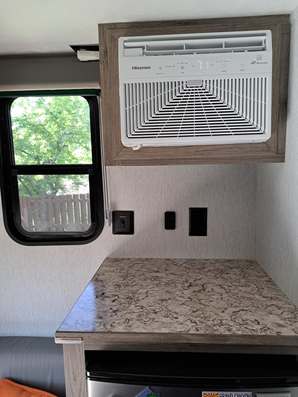 Hisense 6,000 BTU Smart Inverter Window Air Conditioner, 3 modes (Cooling, Fan, Dehumidifier), Easy Installation,Ultra Quiet, 24.5% more Energy Saving, 2 Years Warranty - Customer Photo 3