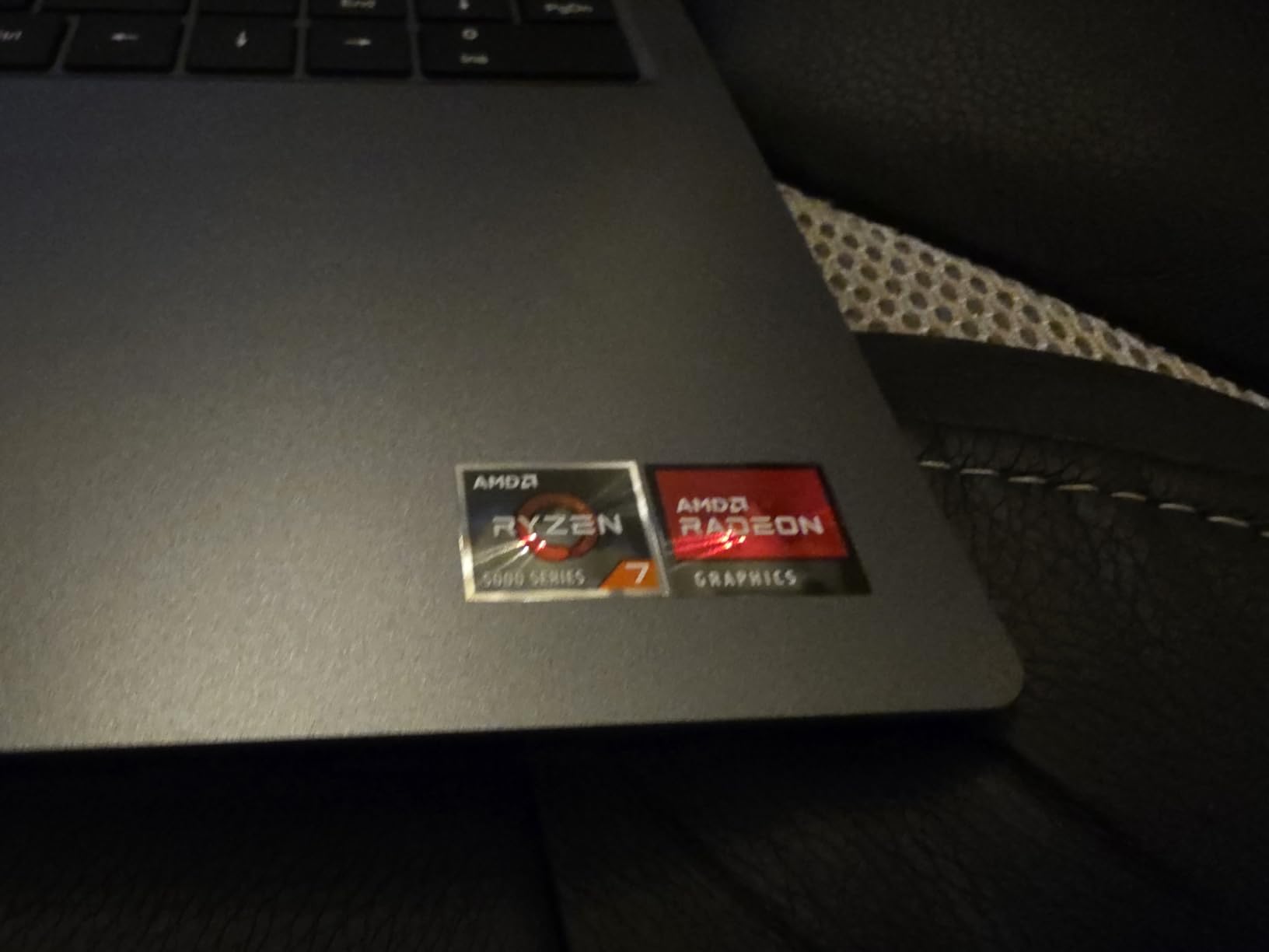 KAIGERR Gaming Laptop AMD Ryzen 7 5825U 16.1-inch IPS 16GB DDR4 (2 * 8GB, Dual Channel) 512GB M.2 2280 NVMe SSD Backlit Keyboard WIFI6 HDMI Type-C USB - Customer Photo 2
