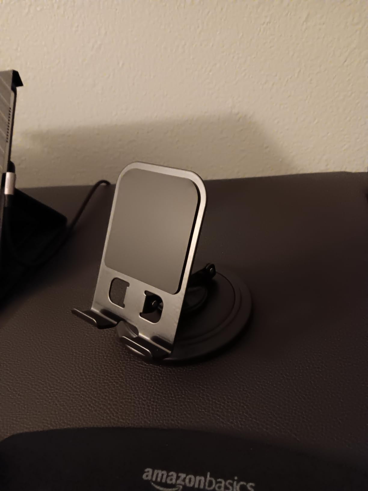 Lamicall Cell Phone Stand for Desk - [360 Degree Rotation] Sturdy Adjustable Desktop Phone Holder, Foldable Mobile Stand, Office Desk Accessories Gifts for iPhone 17 16 15 14 Pro Max, Galaxy S25, Cellphone customer photo 1