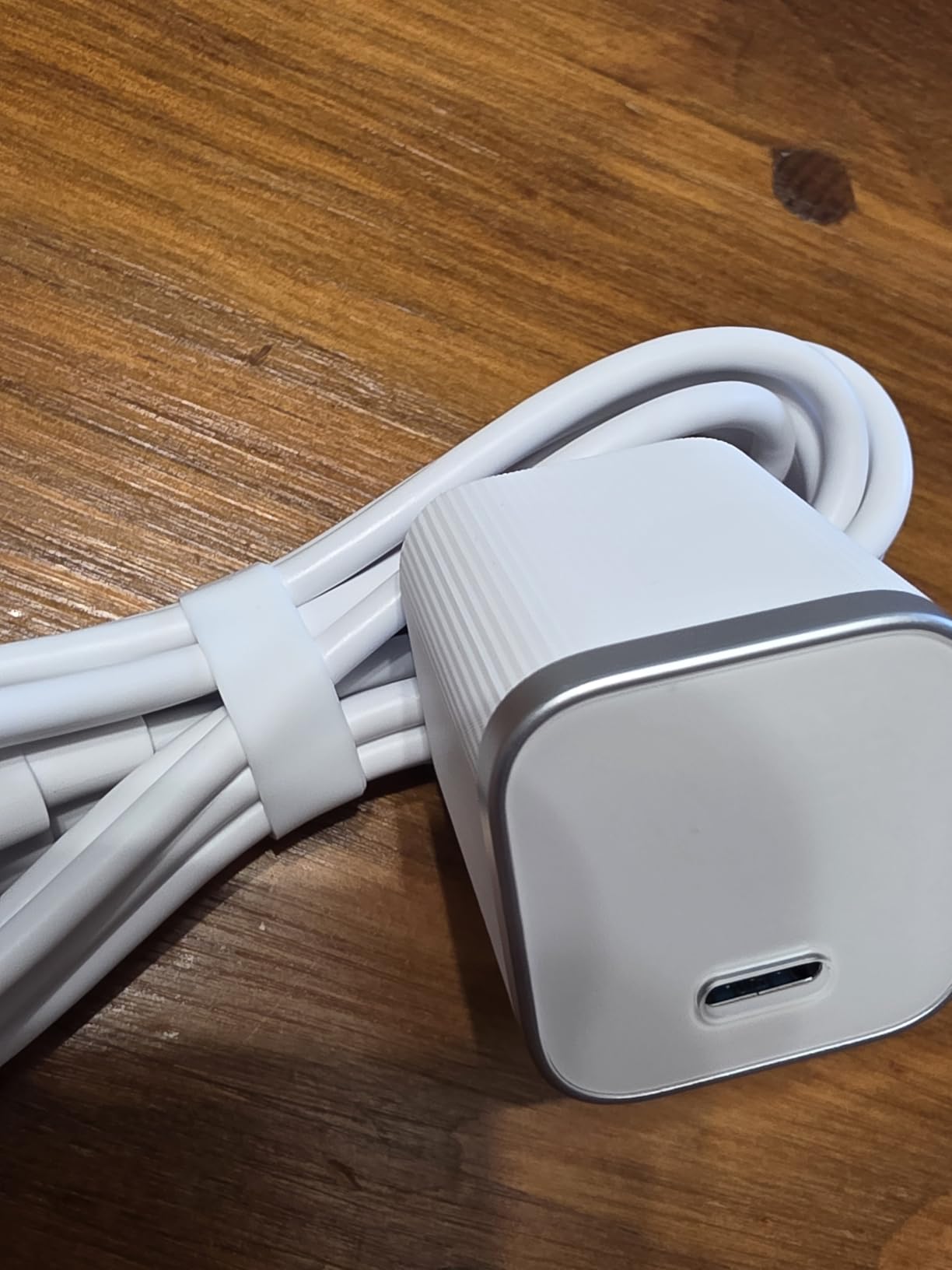 Anker Nano 45W Type C Charger Fast Charging, Compact and Foldable Plug USB C Charger Block for iPhone 17/16 Series, MacBook, Pixel 9, iPad, Samsung Galaxy S25 Ultra / S24 Series (6 ft Cable Included) Customer Review Anker Nano 45W Type C Charger Fast Charging, Compact and Foldable Plug USB C Charger Block for iPhone 17/16 Series, MacBook, Pixel 9, iPad, Samsung Galaxy S25 Ultra / S24 Series (6 ft Cable Included) - Customer Photo 2