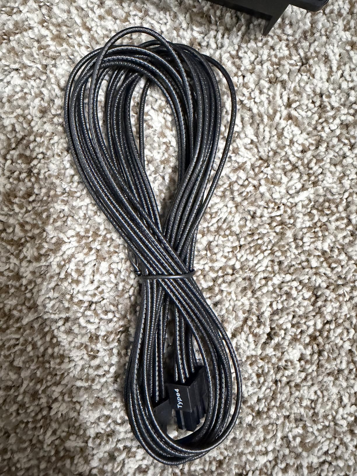 CORSAIR RM1000e (2025) Fully Modular Low-Noise ATX Power Supply with 12V-2x6 Cable – ATX 3.1 & PCIe 5.1 Compliant, Cybenetics Gold Efficiency, 105°C-Rated Capacitors, Modern Standby Mode – Black - Customer Photo 1