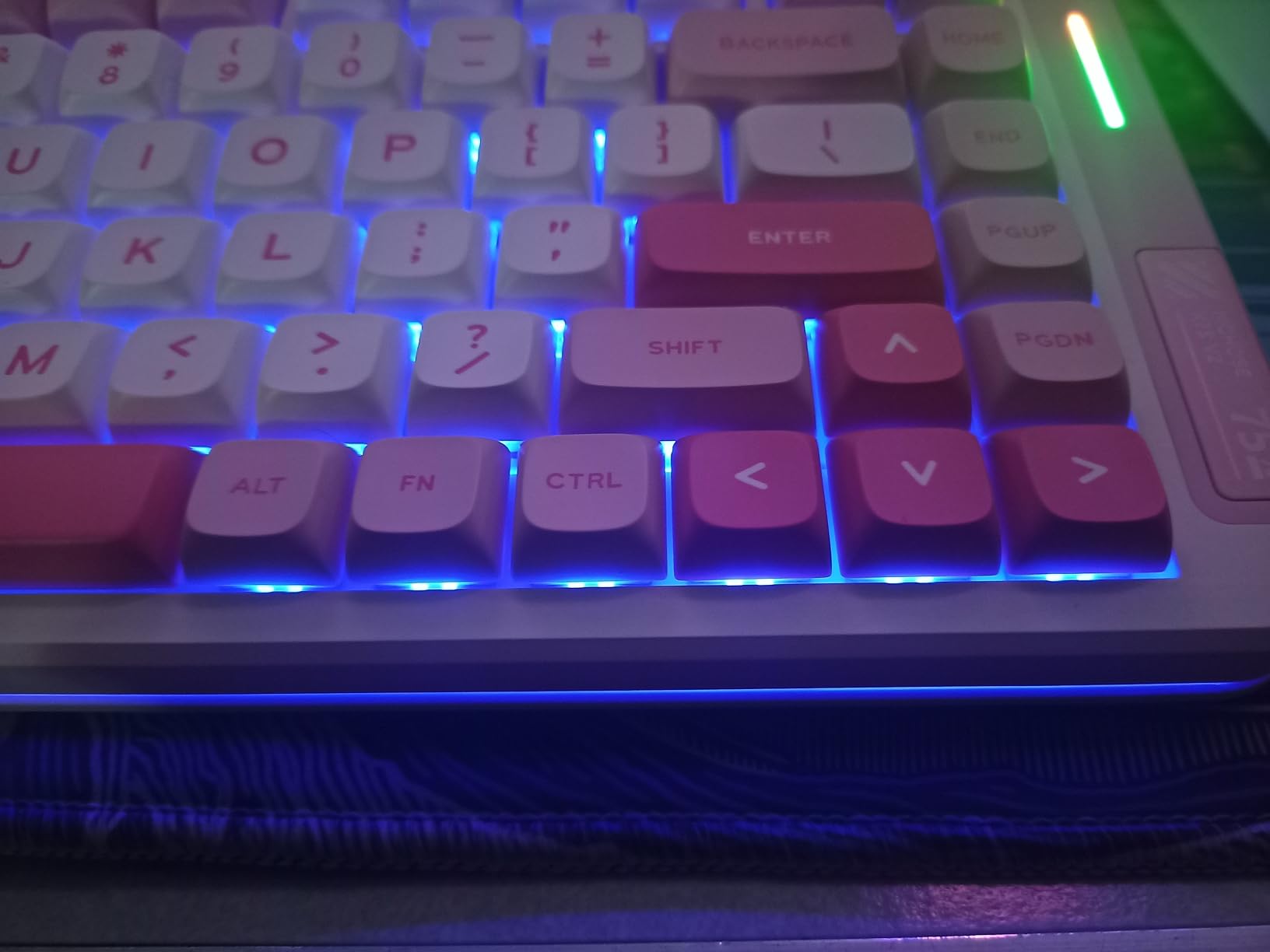 MCHOSE X75 V2 Wireless Mechanical Keyboard Volume Knob, Tri-Mode BT5.0/2.4GHz/USB-C Hot Swappable Custom Keyboards, Linear Switch Creamy Keyboards, RGB Gaming Keyboard for PC/Tablet/PS/Xbox, Pink Customer Review MCHOSE X75 V2 Wireless Mechanical Keyboard Volume Knob, Tri-Mode BT5.0/2.4GHz/USB-C Hot Swappable Custom Keyboards, Linear Switch Creamy Keyboards, RGB Gaming Keyboard for PC/Tablet/PS/Xbox, Pink - Customer Photo 1