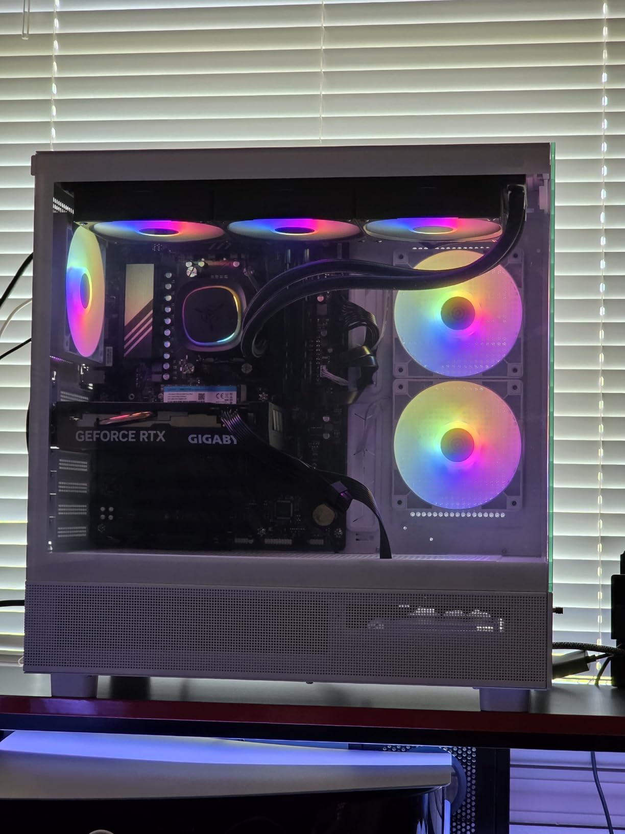 Skytech Gaming Azure 3 Desktop PC, Ryzen 7 9700X 3.8 GHz (5.5GHz), NVIDIA RTX 4060 8GB, 1TB NVMe SSD, 16GB DDR5 RAM 6000, 650W Gold PSU, 360mm ARGB AIO, Wi-Fi, Win 11 Customer Review Skytech Gaming Azure 3 Desktop PC, Ryzen 7 9700X 3.8 GHz (5.5GHz), NVIDIA RTX 4060 8GB, 1TB NVMe SSD, 16GB DDR5 RAM 6000, 650W Gold PSU, 360mm ARGB AIO, Wi-Fi, Win 11 - Customer Photo 4