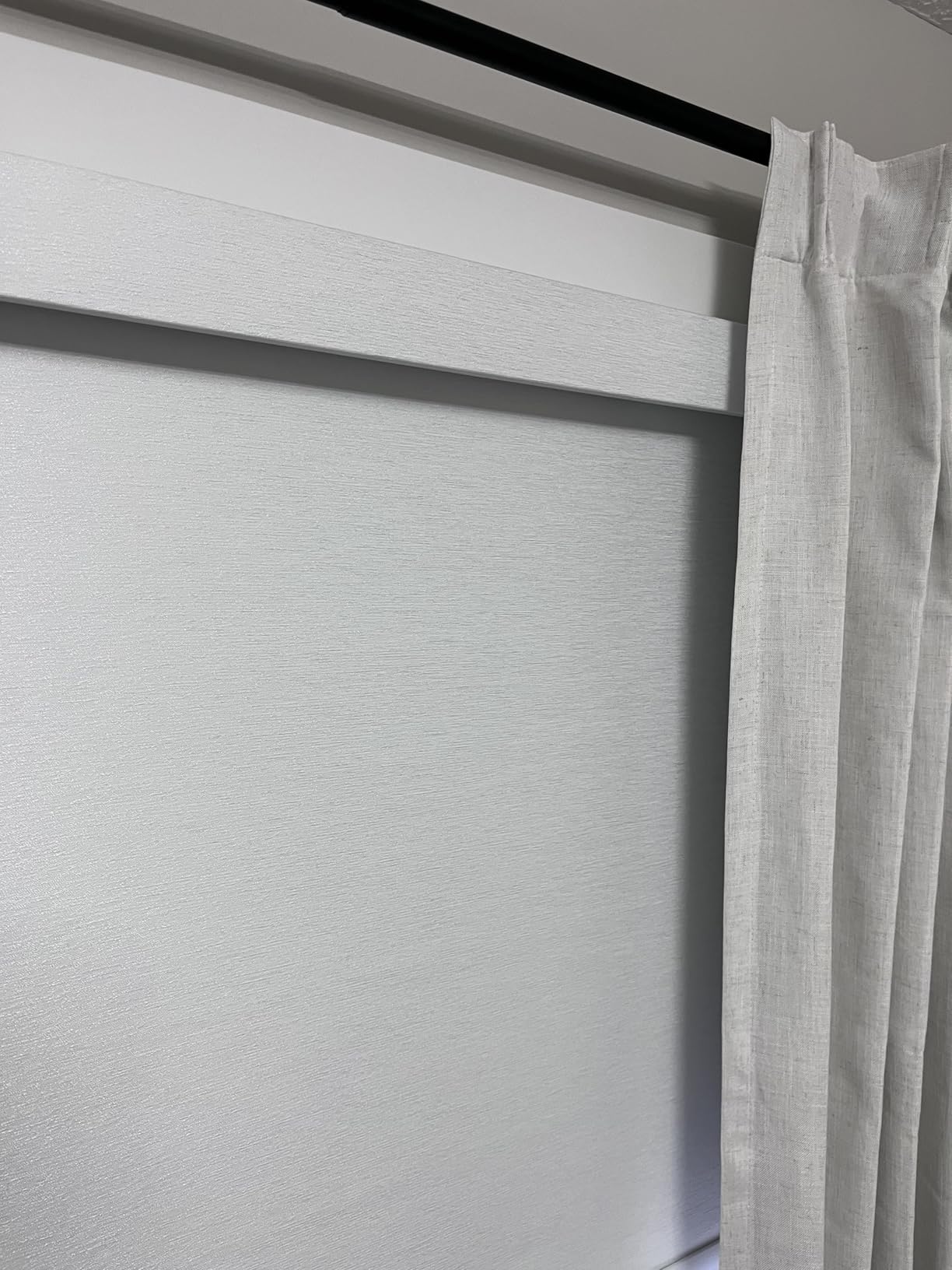 Motorized Blinds with Remote, 100% Blackout Smart Blinds, Automatic Shades for Windows, Electric Window Coverings, Compatible with Alexa Google and Homekit (Light Chaser-Perla Bianca BO) - Customer Photo 2