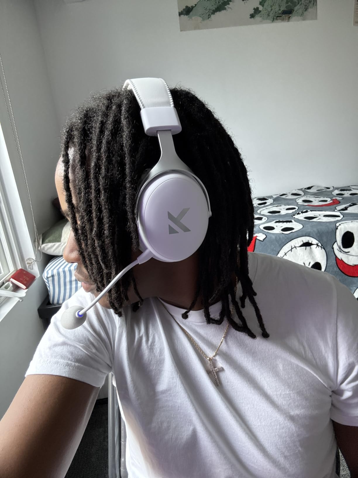 MCHOSE V9 PRO Wireless Gaming Headset 7.1 Surround Sound for PS5 PS4 PC SWITCH TOPSPEED Gaming Headphones, Noise Canceling Mic, 250Hr Battery, Low 15ms Latency, Lightweight, BT 5.3 FPS Games Black&Red Customer Review MCHOSE V9 PRO Wireless Gaming Headset 7.1 Surround Sound for PS5 PS4 PC SWITCH TOPSPEED Gaming Headphones, Noise Canceling Mic, 250Hr Battery, Low 15ms Latency, Lightweight, BT 5.3 FPS Games Black&Red - Customer Photo 4