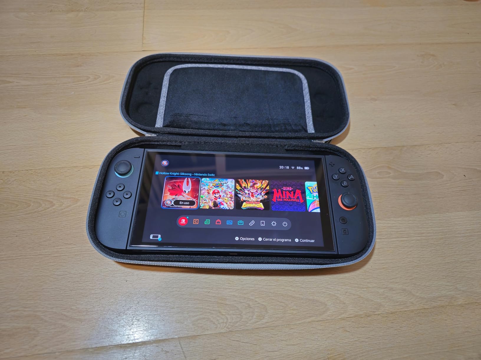 tomtoc Slim Carrying Case for Nintendo Switch 2 Model 2025, Odorless Felt Protective Hard Shell with 12 Game Card Slots, Portable Travel Storage Case with Original Patent and Military Grade Protection - Customer Photo 1