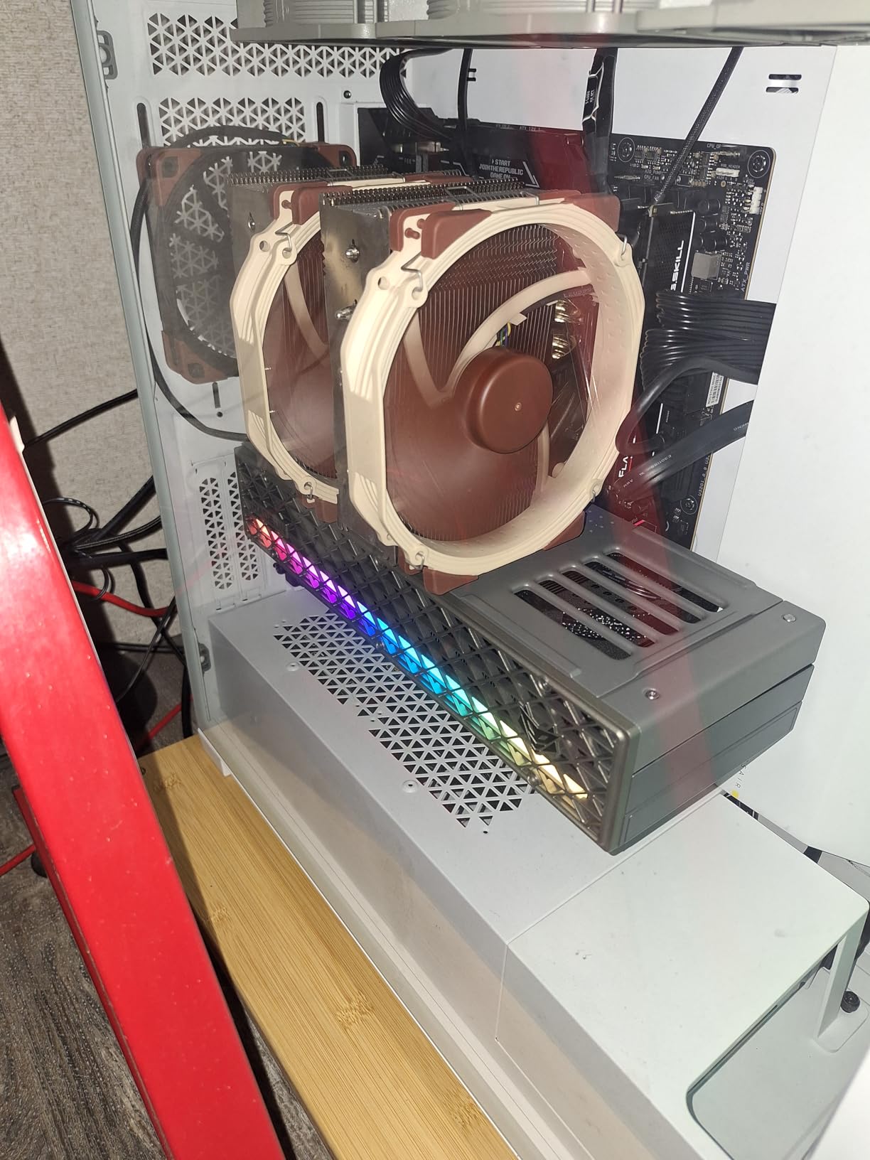 Sapphire 11348-01-20G Nitro+ AMD Radeon™ RX 9070 XT Gaming OC Graphics Card with 16GB GDDR6, AMD RDNA 4 Customer Review Sapphire 11348-01-20G Nitro+ AMD Radeon™ RX 9070 XT Gaming OC Graphics Card with 16GB GDDR6, AMD RDNA 4 - Customer Photo 1