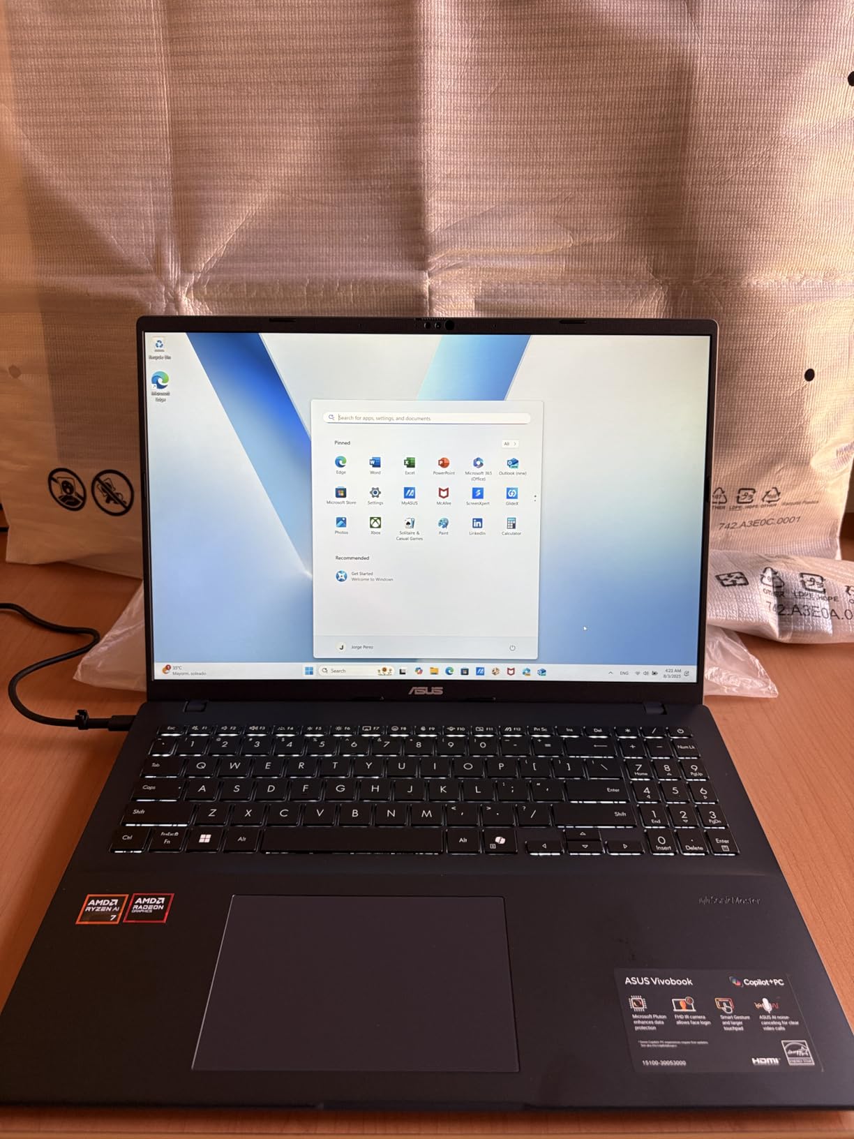 ASUS Vivobook 16 Laptop, Copilot+ PC, 16 ASUS Vivobook 16 Laptop, Copilot+ PC, 16