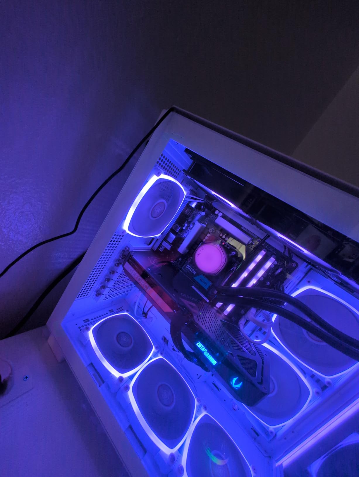 Skytech King 95 Gaming PC Desktop, Intel i7 14700F 2.1 GHz (5.3GHz Turbo Boost), NVIDIA RTX 5070 12GB GDDR7, 1TB Gen4 SSD, 32GB DDR5 RAM 6000 RGB, 850W Gold PSU, 360mm ARGB AIO, Wi-Fi, Win 11 Home Customer Review Skytech King 95 Gaming PC Desktop, Intel i7 14700F 2.1 GHz (5.3GHz Turbo Boost), NVIDIA RTX 5070 12GB GDDR7, 1TB Gen4 SSD, 32GB DDR5 RAM 6000 RGB, 850W Gold PSU, 360mm ARGB AIO, Wi-Fi, Win 11 Home - Customer Photo 5