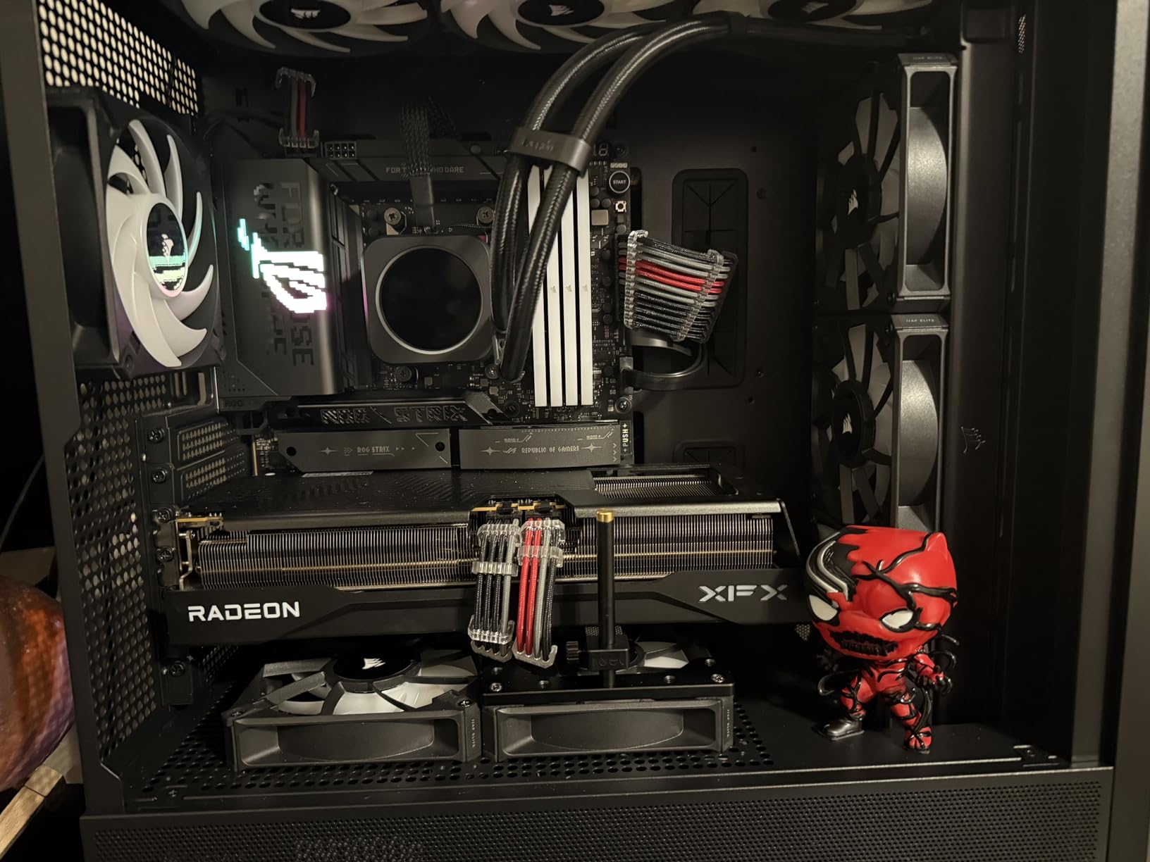 Antec Flux SE Silent PC Case, Sound-Dampening Foam Side Panels for Quiet Operation, Walnut Wood Front Panel, 5 x PWM Fans, USB Type-C, 420mm Radiator Support, Back Connect Ready, E-ATX Mid Tower Case Customer Review Antec Flux SE Silent PC Case, Sound-Dampening Foam Side Panels for Quiet Operation, Walnut Wood Front Panel, 5 x PWM Fans, USB Type-C, 420mm Radiator Support, Back Connect Ready, E-ATX Mid Tower Case - Customer Photo 3
