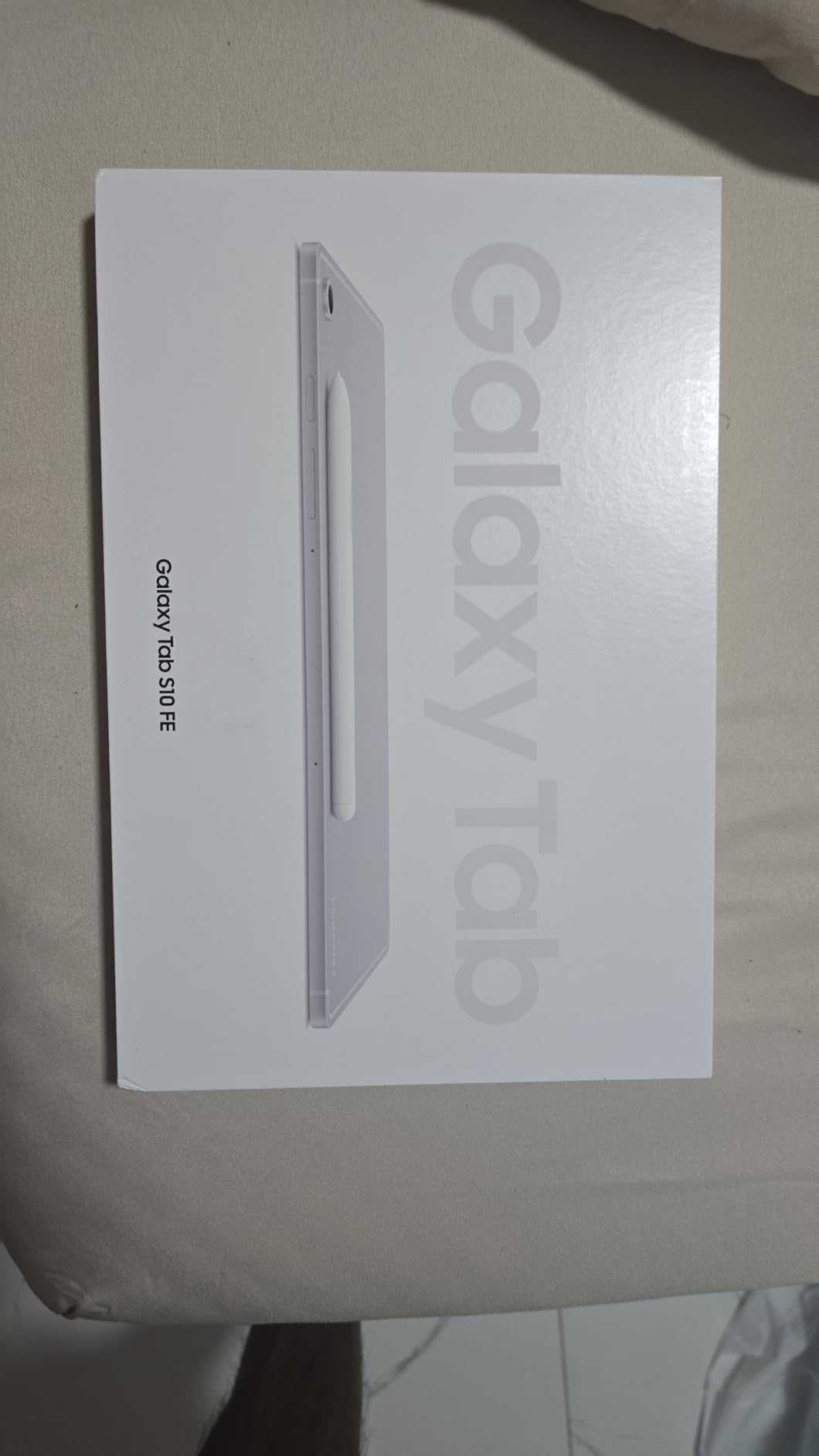 SAMSUNG Galaxy Tab S10 FE 256GB WiFi Android Tablet, Large Display, Long Battery Life, Exynos 1580 Processor, IP68 Water-Resistant, 90 Hz Refresh, S Pen for Note-Taking, US Version, Gray Customer Review SAMSUNG Galaxy Tab S10 FE 256GB WiFi Android Tablet, Large Display, Long Battery Life, Exynos 1580 Processor, IP68 Water-Resistant, 90 Hz Refresh, S Pen for Note-Taking, US Version, Gray - Customer Photo 4