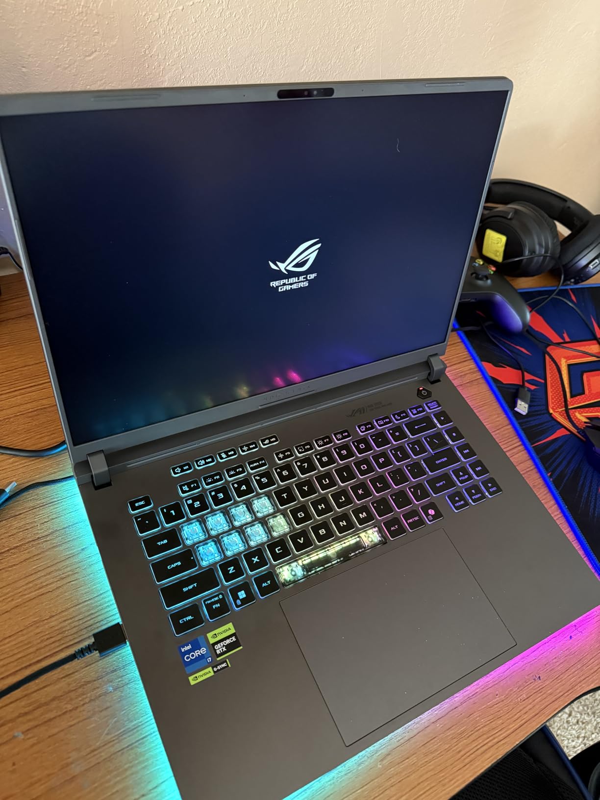 ROG Strix G16 (2025) Gaming Laptop, 16 ROG Strix G16 (2025) Gaming Laptop, 16