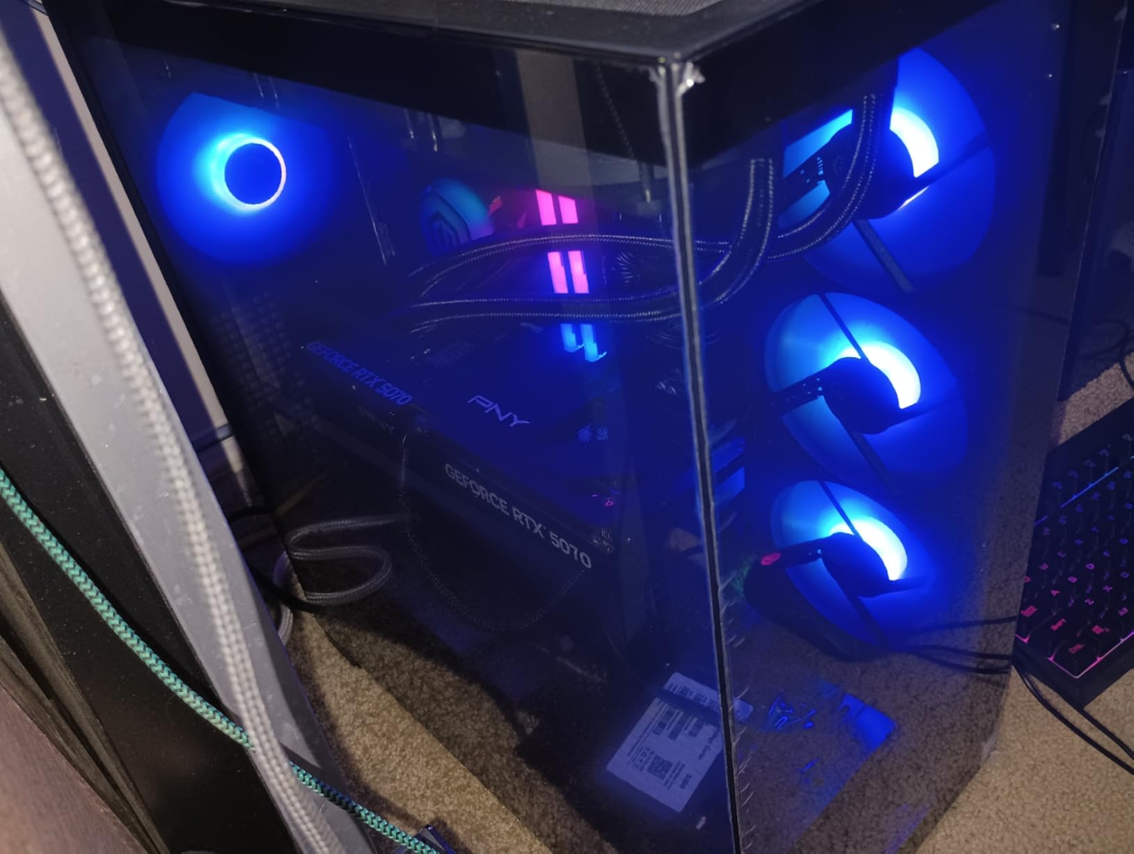 CyberPowerPC Gamer Xtreme VR Gaming PC, Intel Core i9-14900KF 3.2GHz, GeForce RTX 5070 12GB, 32GB DDR5, 2TB PCIe 4.0 SSD, WiFi Ready & Windows 11 Home (GXiVR8080A39) - Customer Photo 1
