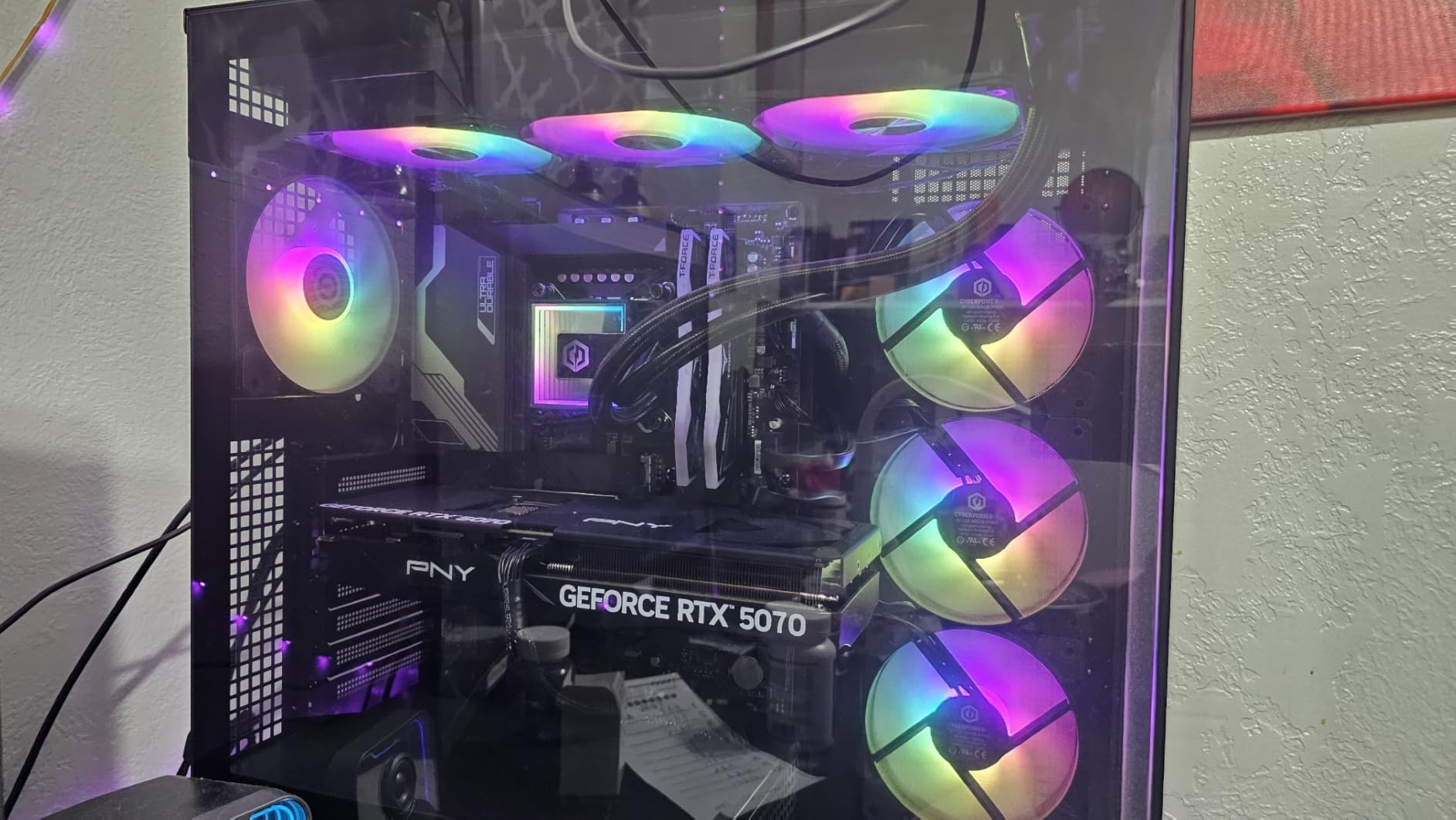 CyberPowerPC Gamer Xtreme VR Gaming PC, Intel Core i9-14900KF 3.2GHz, GeForce RTX 5070 12GB, 32GB DDR5, 2TB PCIe 4.0 SSD, WiFi Ready & Windows 11 Home (GXiVR8080A39) - Customer Photo 5