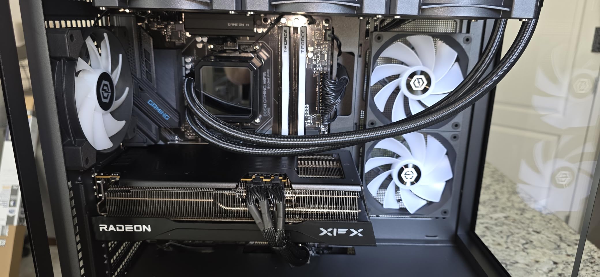 CyberPowerPC Gamer Supreme Gaming PC, AMD Ryzen 9 9950X3D 4.3GHz, Radeon RX 9070 XT 16GB, 64GB DDR5, 4TB PCIe 4.0 SSD, WiFi Ready & Windows 11 Home (SLCAI23000A2) - Customer Photo 1
