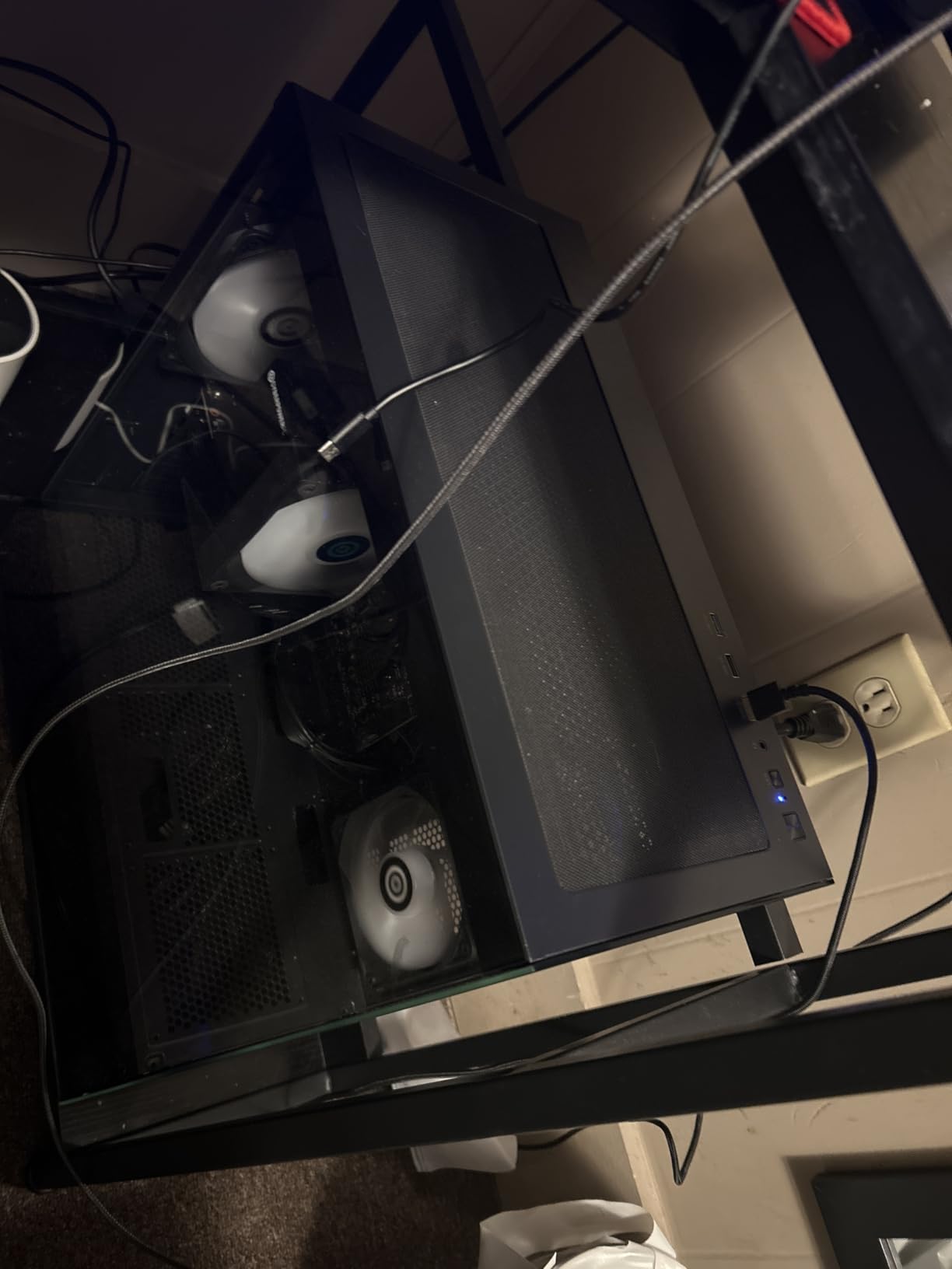 CyberPowerPC Gamer Master Gaming PC, AMD Ryzen 7 8700F 4.1GHz, GeForce RTX 5060 Ti 8GB, 16GB DDR5, 1TB PCIe 4.0 SSD, WiFi Ready & Windows 11 Home (GMA2900A2) - Customer Photo 2