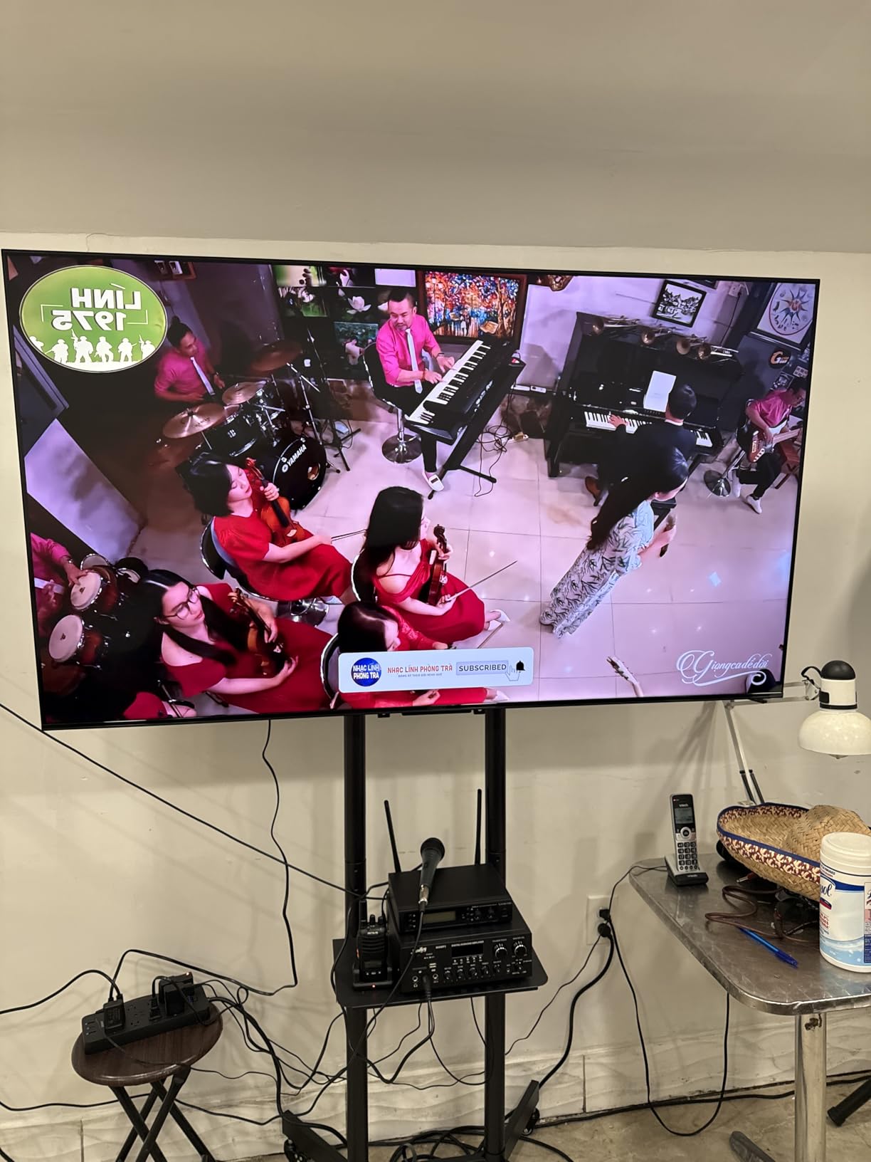 INSIGNIA 55-inch Class QF Series LED 4K UHD QLED Smart Fire TV with Alexa Voice Remote (NS55-UQFL26) - Customer Photo 3