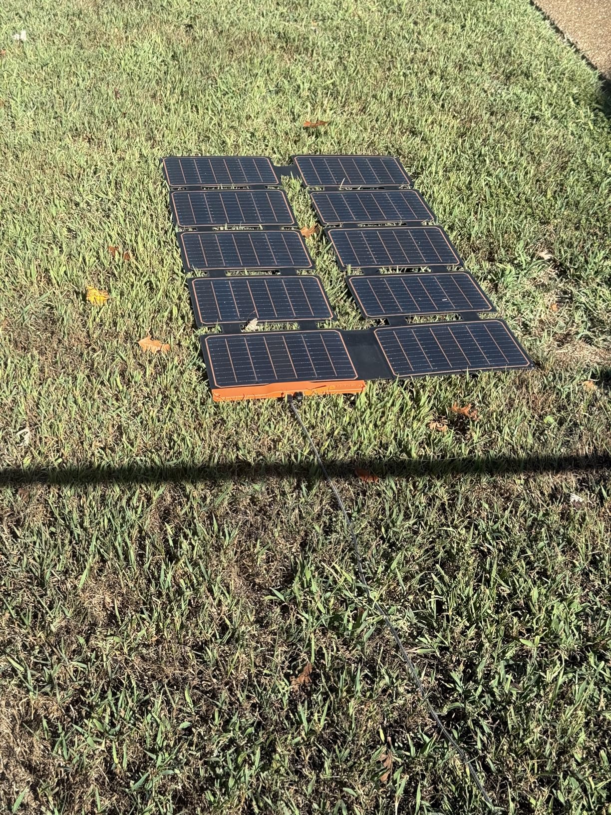 FlexSolar 100W Portable Solar Panels Chargers with PD3.0 USB-C,QC3.0 USB-A and DC Outputs Foldable IP67 Waterproof Power Emergency Camping for Small Power Station Generator,Phones, Power Banks - Customer Photo 3