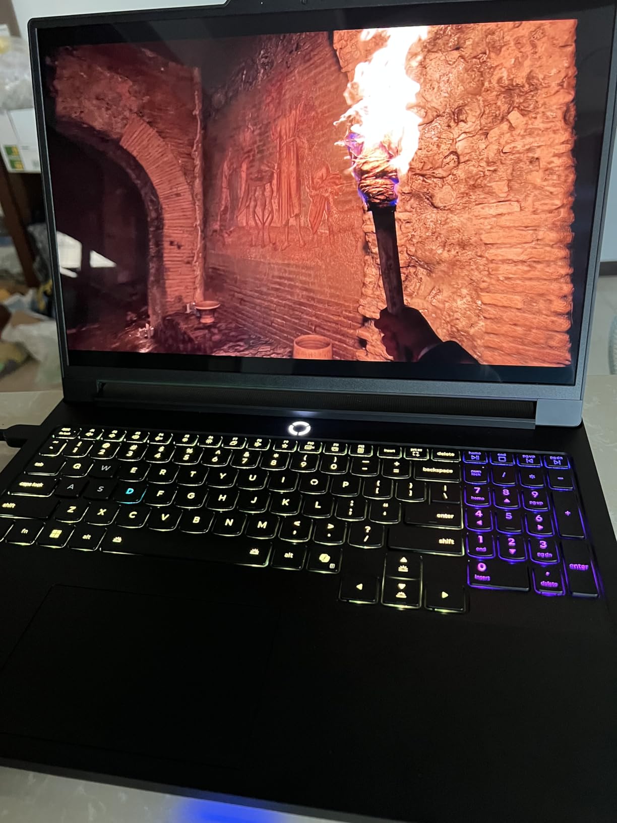 Lenovo Legion Pro 7i – Gaming Laptop - Intel® Core™ Ultra 9 275HX – 16 Lenovo Legion Pro 7i – Gaming Laptop - Intel® Core™ Ultra 9 275HX – 16