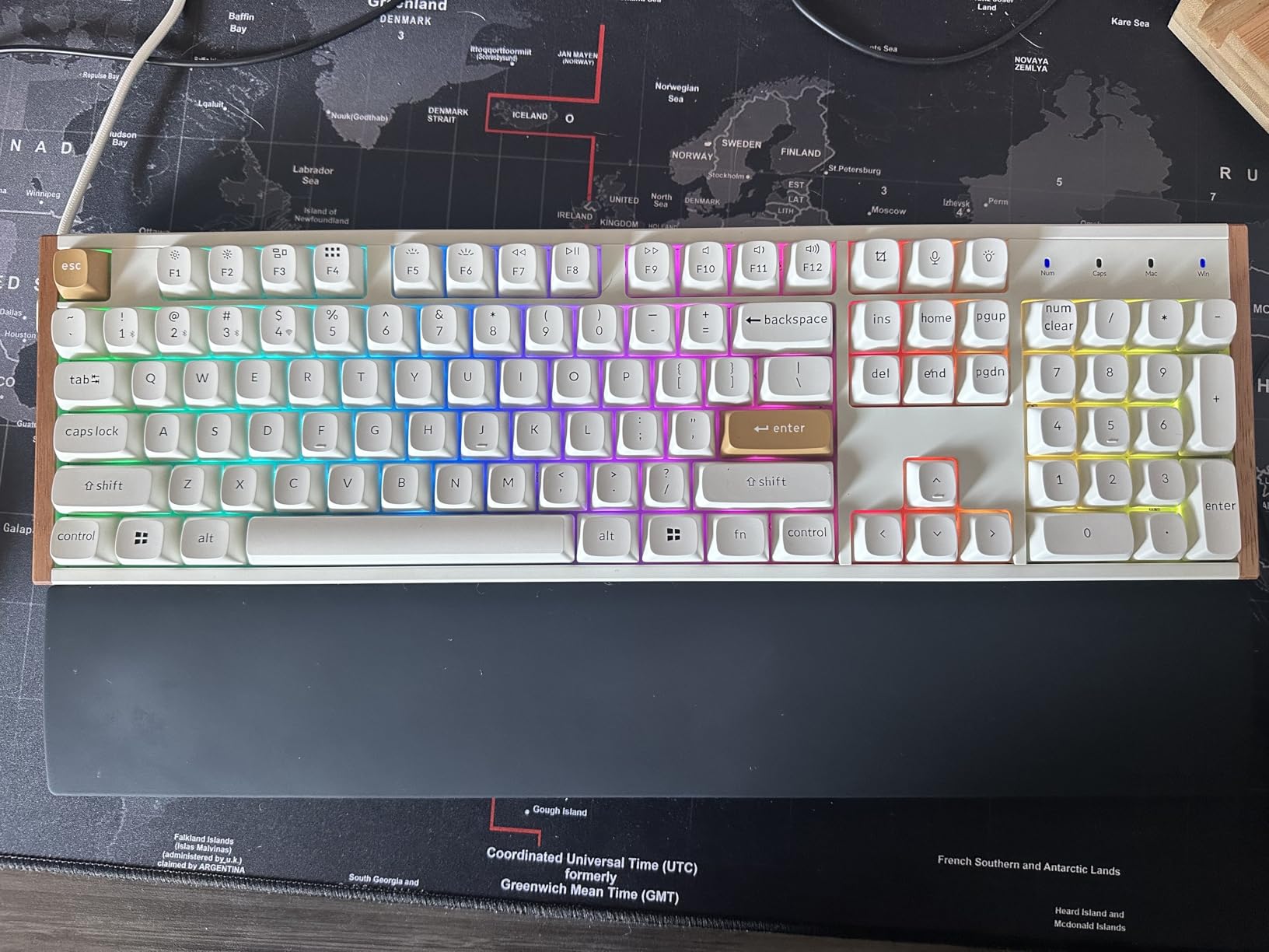 Keychron K10 HE Hall Effect Keyboard Wireless, Magnetic Switch Hot Swappable, Adjustable Actuation Rapid Trigger Mode with Aluminum + Wood Frame, Full-Size Custom RGB for Mac Windows Linux - Black Customer Review Keychron K10 HE Hall Effect Keyboard Wireless, Magnetic Switch Hot Swappable, Adjustable Actuation Rapid Trigger Mode with Aluminum + Wood Frame, Full-Size Custom RGB for Mac Windows Linux - Black - Customer Photo 1
