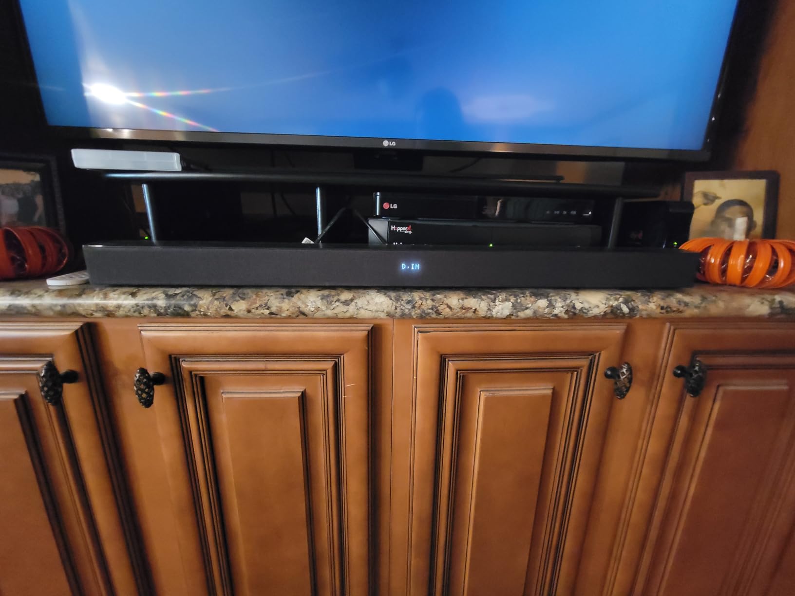 Samsung B-Series Soundbar HW B400F 2.0 ch Soundbar with Built in Subwoofer (2025 Model) One Remote Control, Surround Sound Expansion, Voice Enhance Mode Customer Review Samsung B-Series Soundbar HW B400F 2.0 ch Soundbar with Built in Subwoofer (2025 Model) One Remote Control, Surround Sound Expansion, Voice Enhance Mode - Customer Photo 5