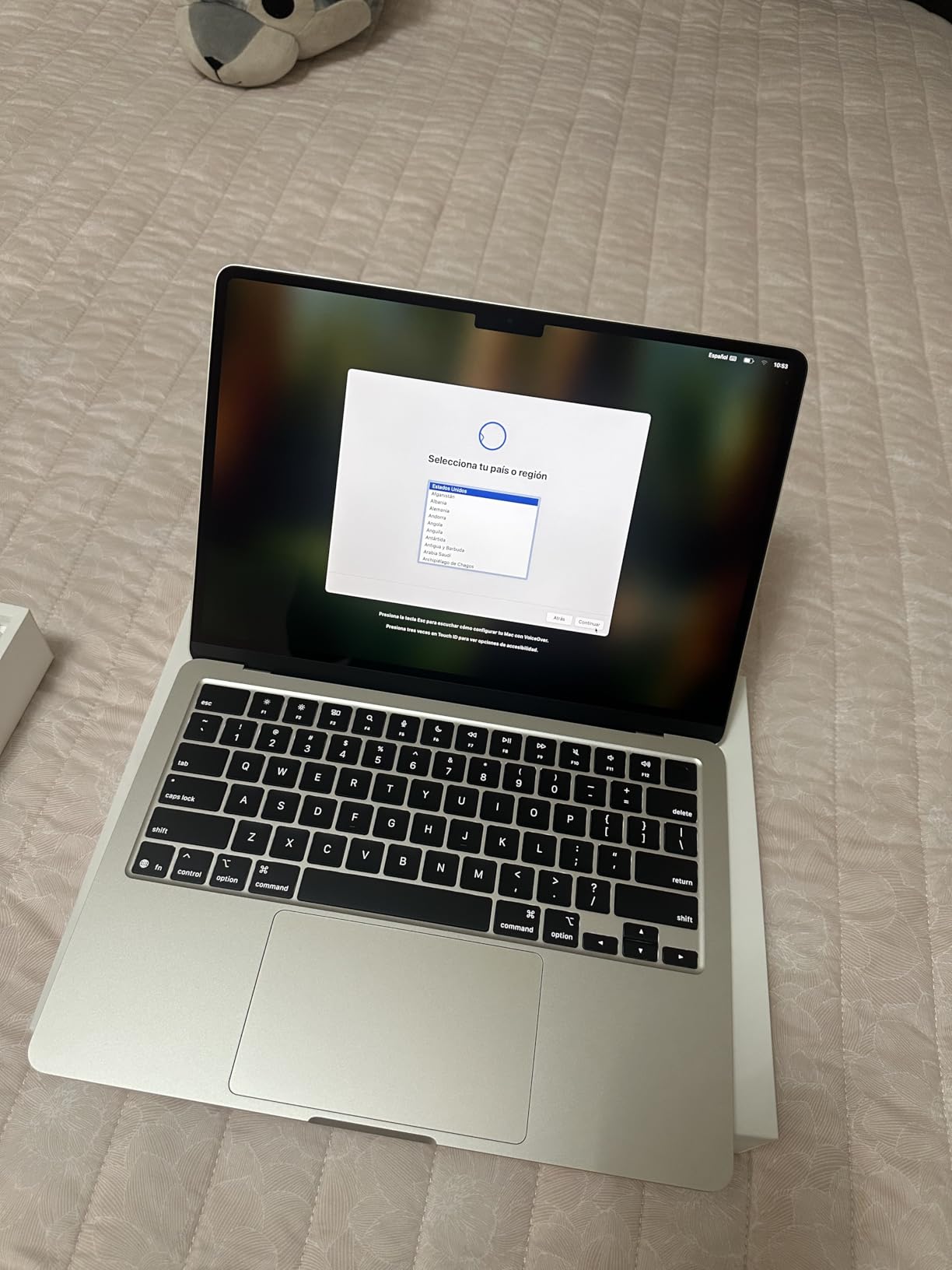 Apple 2025 MacBook Air 13-inch Laptop with M4 chip: Built for Apple Intelligence, 13.6-inch Liquid Retina Display, 16GB Unified Memory, 256GB SSD Storage, 12MP Center Stage Camera, Touch ID; Midnight Customer Review Apple 2025 MacBook Air 13-inch Laptop with M4 chip: Built for Apple Intelligence, 13.6-inch Liquid Retina Display, 16GB Unified Memory, 256GB SSD Storage, 12MP Center Stage Camera, Touch ID; Midnight - Customer Photo 1