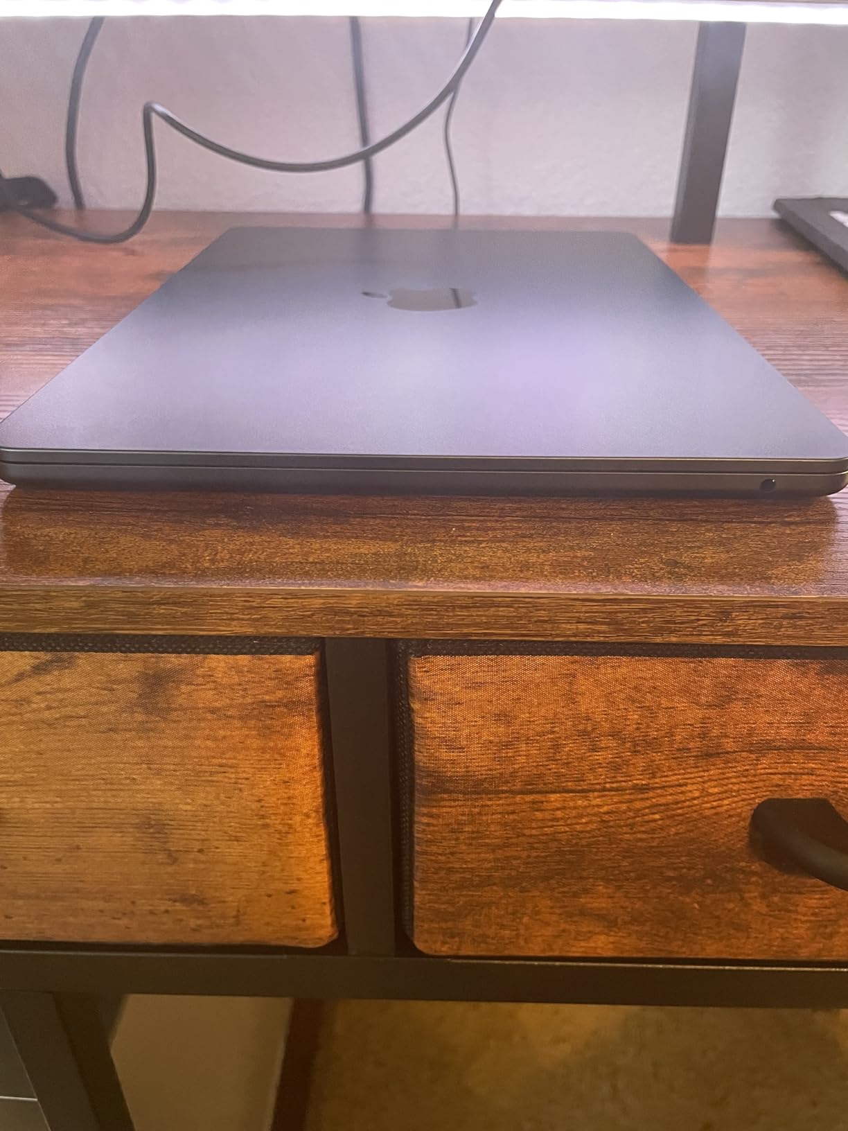 Apple 2025 MacBook Air 13-inch Laptop with M4 chip: Built for Apple Intelligence, 13.6-inch Liquid Retina Display, 16GB Unified Memory, 256GB SSD Storage, 12MP Center Stage Camera, Touch ID; Midnight - Customer Photo 2