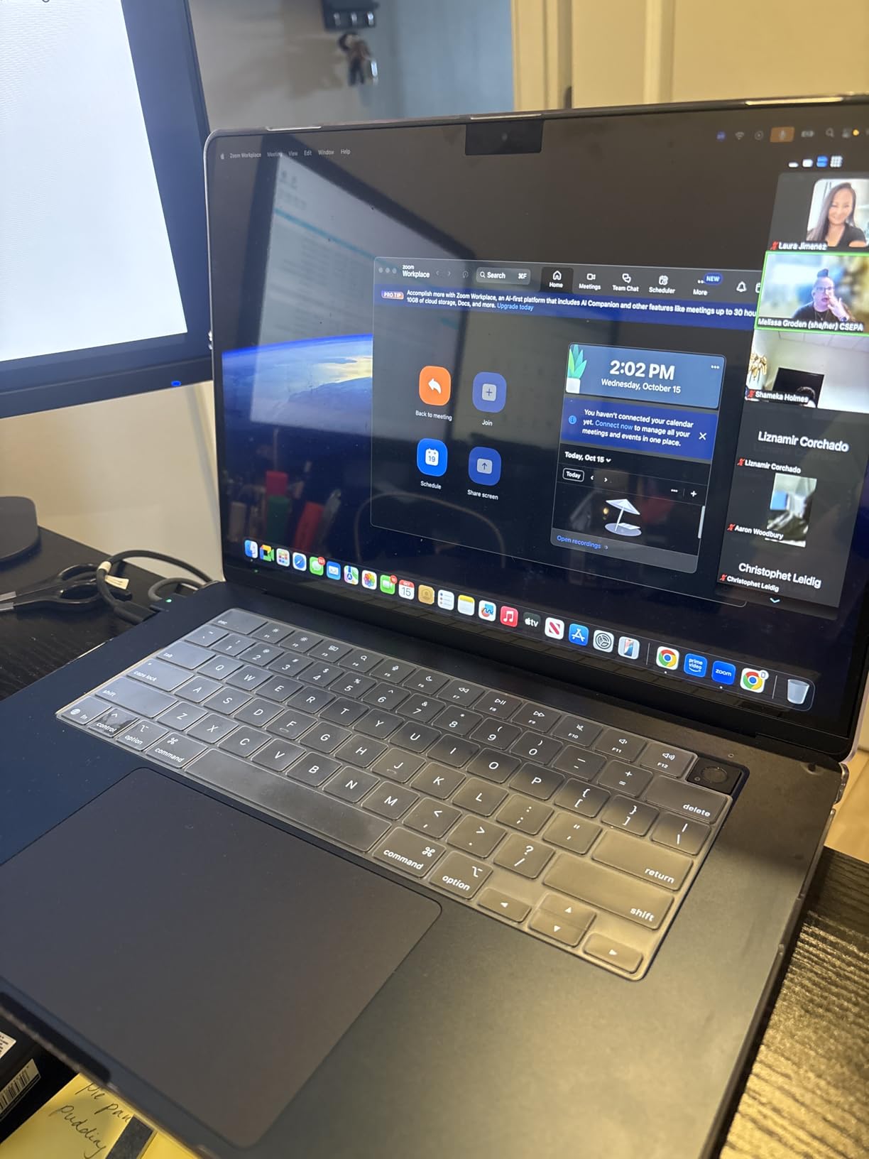 Apple 2025 MacBook Air 15-inch Laptop with M4 chip: Built for Apple Intelligence, 15.3-inch Liquid Retina Display, 16GB Unified Memory, 256GB SSD Storage, 12MP Center Stage Camera, Touch ID; Starlight - Customer Photo 2