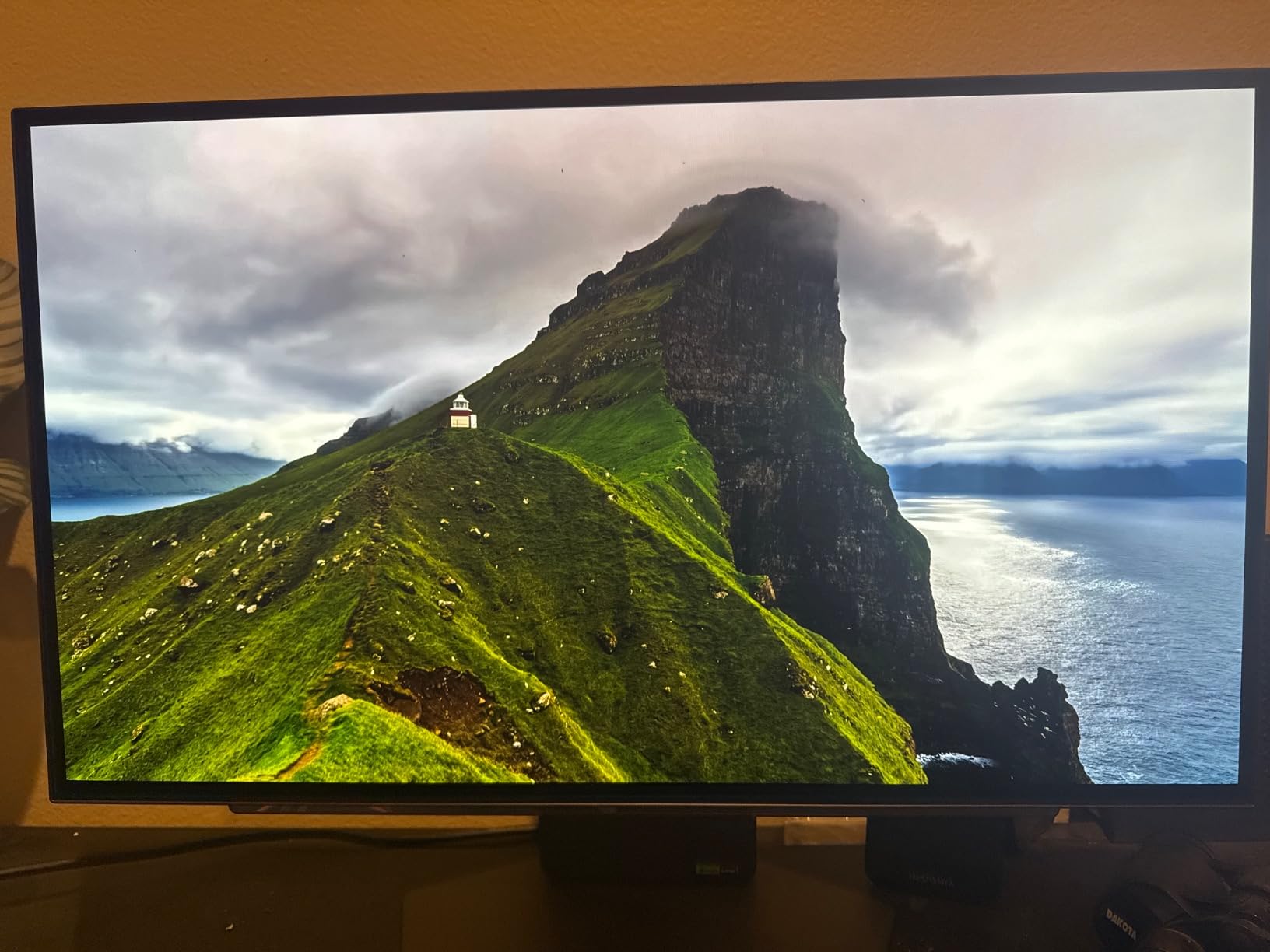 LG 32GX870A-B 32-inch Ultragear 4K UHD (3840 x 2160) OLED Gaming Monitor, Dual-Mode, 240Hz, 0.03ms, NVIDIA, AMD FreeSync Premium Pro, VESA DisplayHDR True Black 400, USB Type-C, DP2.1, Black Customer Review LG 32GX870A-B 32-inch Ultragear 4K UHD (3840 x 2160) OLED Gaming Monitor, Dual-Mode, 240Hz, 0.03ms, NVIDIA, AMD FreeSync Premium Pro, VESA DisplayHDR True Black 400, USB Type-C, DP2.1, Black - Customer Photo 5