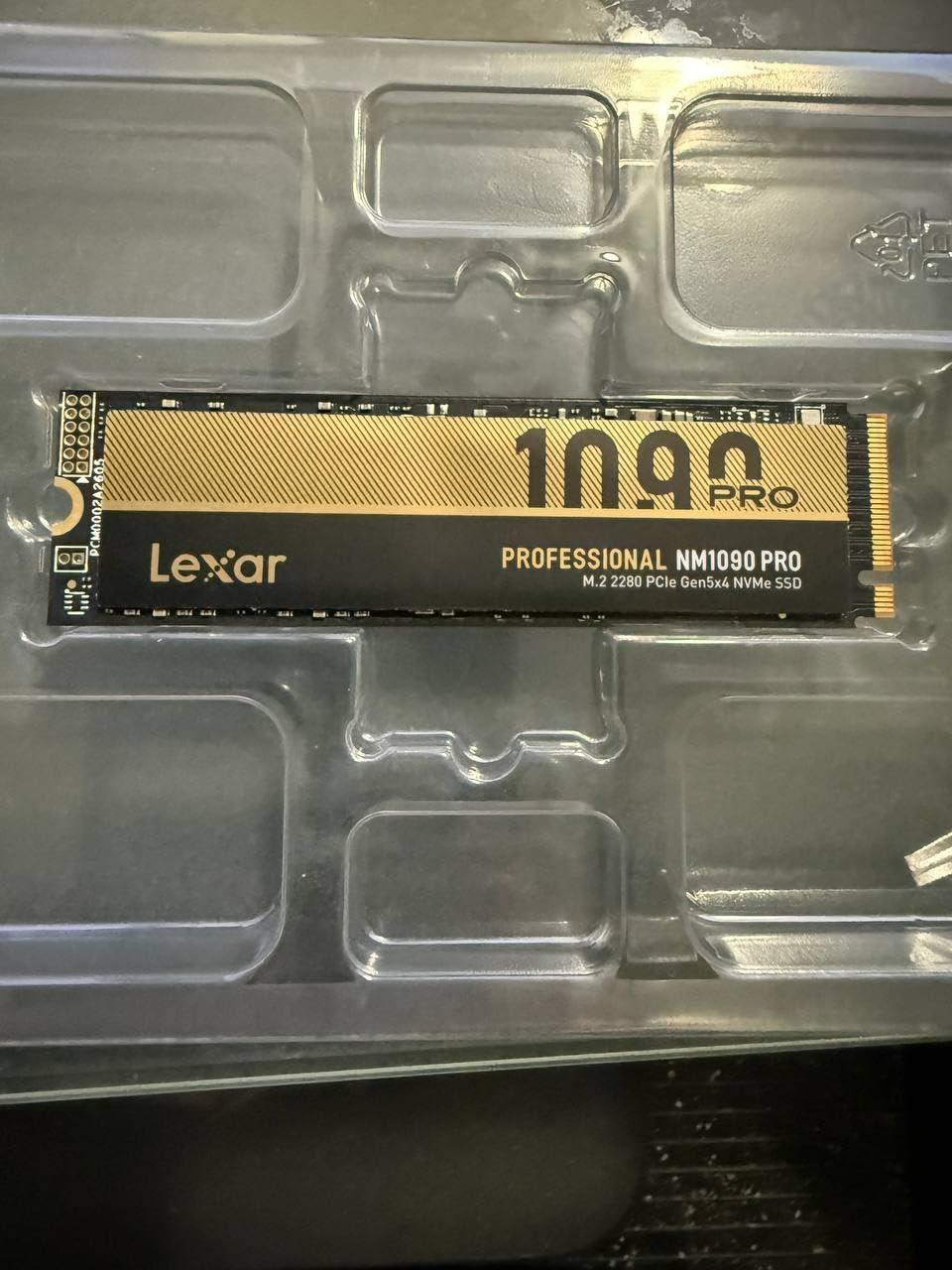 Lexar 2TB NM1090 PRO SSD PCIe Gen5 NVMe M.2 2280 Internal SSD, Up to 14,000/13,000 MB/s Read/Write, Advance Thermal Control Design, DirectStorage Enabled, for Gamers and Creators (LNM109P002T-RNNNU) - Customer Photo 2
