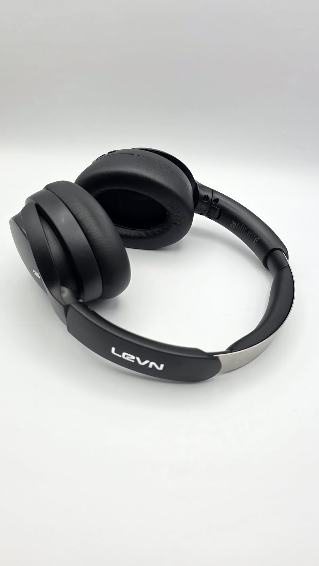 LEVN Hybrid Active Noise Cancelling Headphones, Wireless Headphones Bluetooth 5.4 with Transparent Mode, Hi-Res Audio, Deep Bass, 70H Playtime Over Ear Bluetooth Headset for Work/Travel/Home/Office - Customer Photo 1