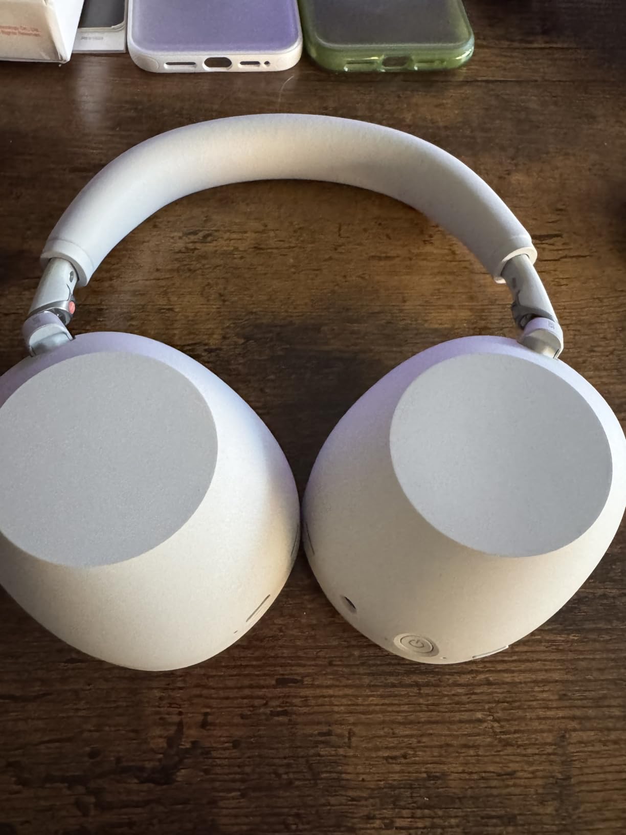 Sony WH-1000XM6 The Best Noise Canceling Wireless Headphones, HD NC Processor QN3, 12 Microphones, Adaptive NC Optimizer, Mastered by Engineers, Studio-Quality, 30-Hour Battery, Black - Customer Photo 3