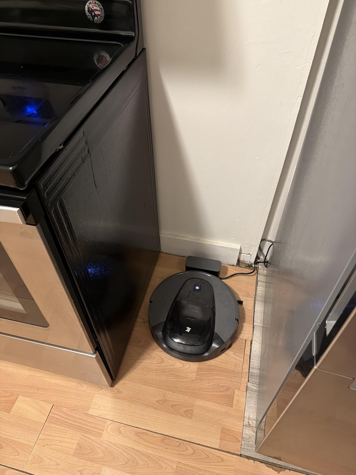 3i G10+ Robot Vacuum and Mop Combo, 18,000 Pa Suction, 60-Day Hands-Free Cleaning with Quiet Debris Compression, Smart LiDAR Navigation, Auto Extension Along Edges, Ideal for Hard Floors & Carpets Customer Review 3i G10+ Robot Vacuum and Mop Combo, 18,000 Pa Suction, 60-Day Hands-Free Cleaning with Quiet Debris Compression, Smart LiDAR Navigation, Auto Extension Along Edges, Ideal for Hard Floors & Carpets - Customer Photo 2
