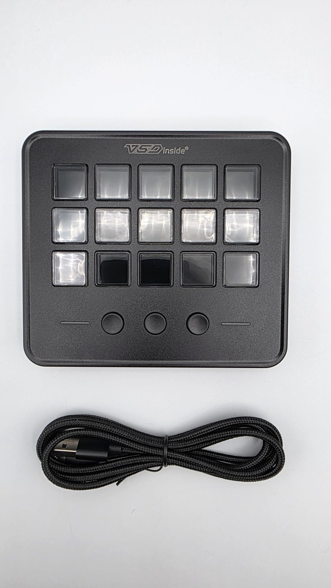 VSDINSIDE Macro Keypad, Stream Controller Deck Gaming Streaming Shortcut Keyboard, 18 Programmable Keys Customizable Visual AI Pad USB Soundboard for OBS, YouTube, Desk Office Setup, Laptop, PC, Mac - Customer Photo 3