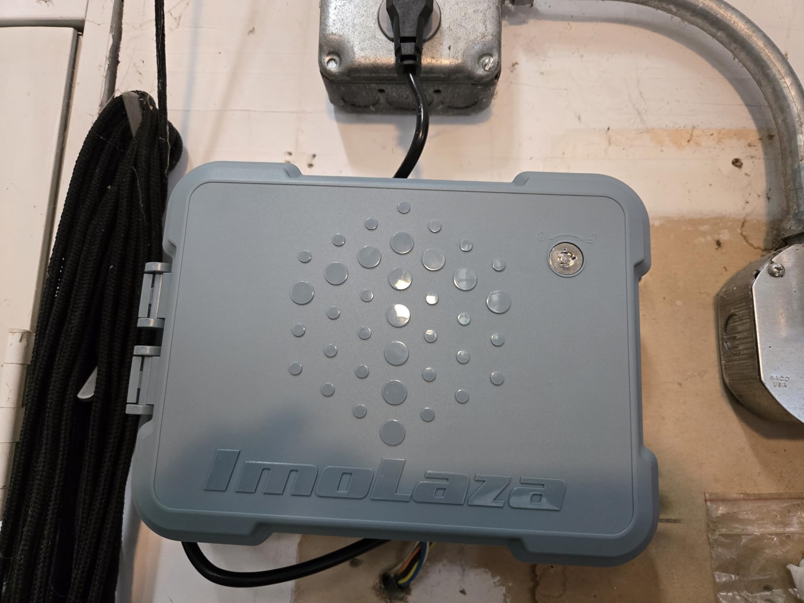 ImoLaza Outdoor Smart Sprinkler Controller, 12-Zone WiFi Irrigation Controller with Hyper-Local Weather, App Remote Control, Works w/ Alexa, Auto Watering, Rain/Freeze/Wind Skip, Smart Fault Detection Customer Review ImoLaza Outdoor Smart Sprinkler Controller, 12-Zone WiFi Irrigation Controller with Hyper-Local Weather, App Remote Control, Works w/ Alexa, Auto Watering, Rain/Freeze/Wind Skip, Smart Fault Detection - Customer Photo 1