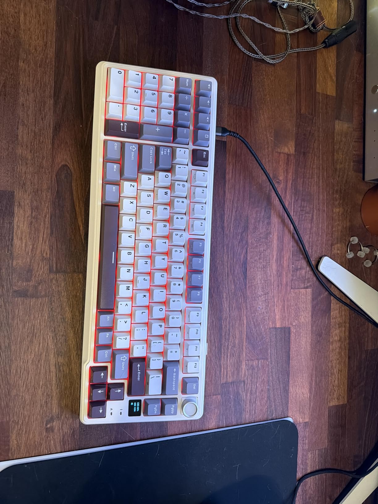 RK ROYAL KLUDGE L98 Wireless Mechanical Keyboard w/Left-Handed Southpaw Design Numpad & Hot Swappable Knob, Tri-Mode 95% Keyboard BT/2.4G/USB-C, Pro Software, Gasket Mount, Massive 8000mAh Battery Customer Review RK ROYAL KLUDGE L98 Wireless Mechanical Keyboard w/Left-Handed Southpaw Design Numpad & Hot Swappable Knob, Tri-Mode 95% Keyboard BT/2.4G/USB-C, Pro Software, Gasket Mount, Massive 8000mAh Battery - Customer Photo 1