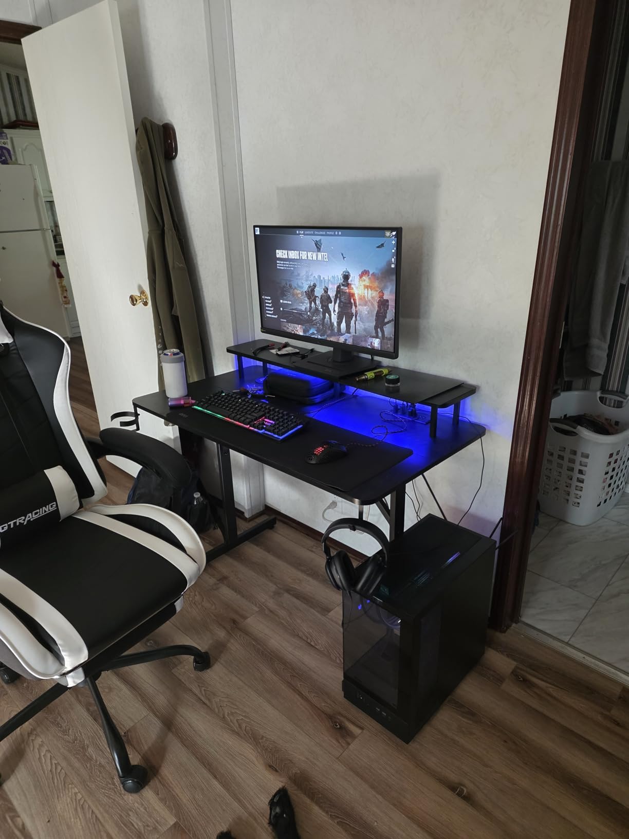 Skytech Gaming Azure 3 Desktop PC, Ryzen 7 9800X3D 4.7 GHz (5.2 GHz), NVIDIA RTX 5080 16GB, 2TB NVMe SSD, 32GB DDR5 RAM 6000 RGB, 850W Gold ATX 3 PSU, 360mm ARGB AIO, Wi-Fi, Win 11 - Customer Photo 3