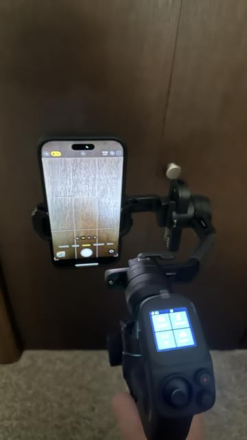 FeiyuTech SCORP Mini 3 Pro [Kit] Camera Gimbal – AI 4.0 Tracking, Detachable Handle [Bag+Fill Light+Extension Pole] 4.4lbs Payload – Gimbal Stabilizer for Mirrorless,Compact,Action Cam & Smartphones - Customer Photo 2