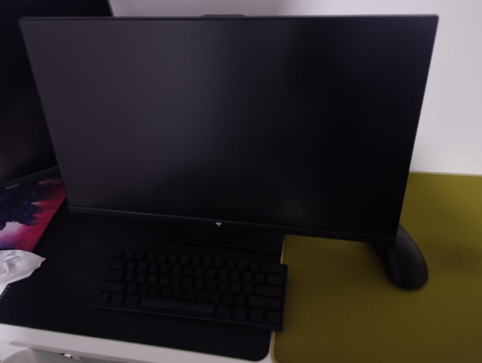 KTC 27 Inch Gaming Monitor with G-Sync - 2K QHD 2560 x 1440, Up to 210Hz & 1ms, AMD Freesync, HDR400, 131% sRGB, Built-in Speakers, IPS with HDMI 2.0 x 2 & DP1.4 x 2 - Customer Photo 1
