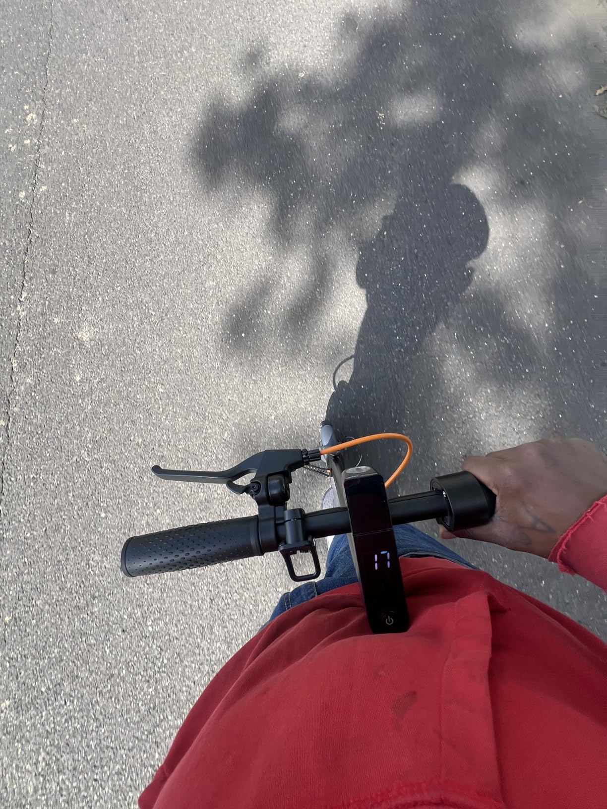 VOLPAM Electric Scooter, 350W/500W Powerful Motor, 8.5 VOLPAM Electric Scooter, 350W/500W Powerful Motor, 8.5