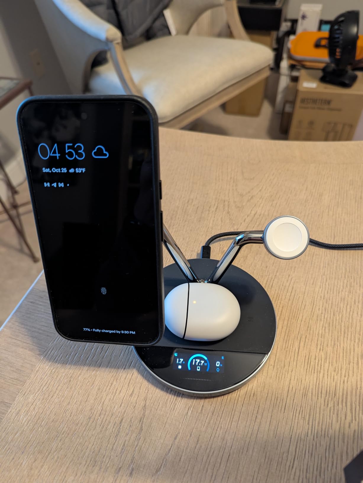 Anker Prime MagSafe Charger Compatible, 3-in-1 Charging Station, Qi2 25W Certified Wireless Charger Dock Stand, Smart Display with TEC Active Cooling, for iPhone 17, Apple Watch, AirPods, and More - Customer Photo 3