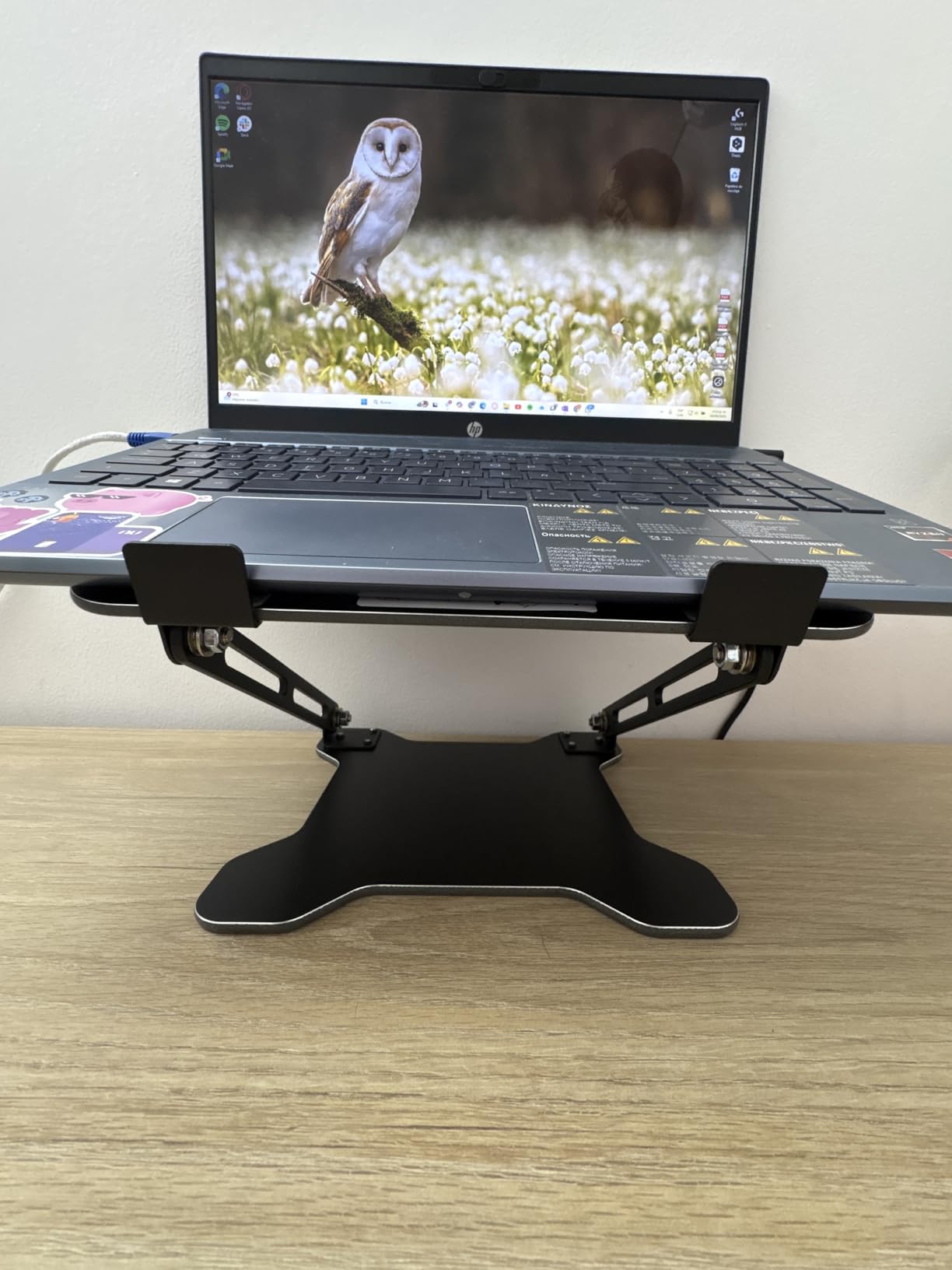 Adjustable Laptop Stand for Desk, Metal Foldable Laptop Riser, Ventilated Cooling Bracket, Ergonominc Computer Notebook Stand for Desk Compatible with 10-15.6