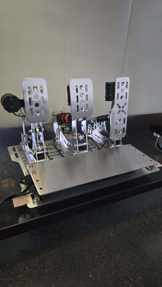 SIMSONN Plus X Pedals Sim Racing Pedals PC Racing Simulator Pedals Vibration Motor Module VAM Haptic Pedals Reactor (VAM 3 PCS PER SET) Customer Review SIMSONN Plus X Pedals Sim Racing Pedals PC Racing Simulator Pedals Vibration Motor Module VAM Haptic Pedals Reactor (VAM 3 PCS PER SET) - Customer Photo 1