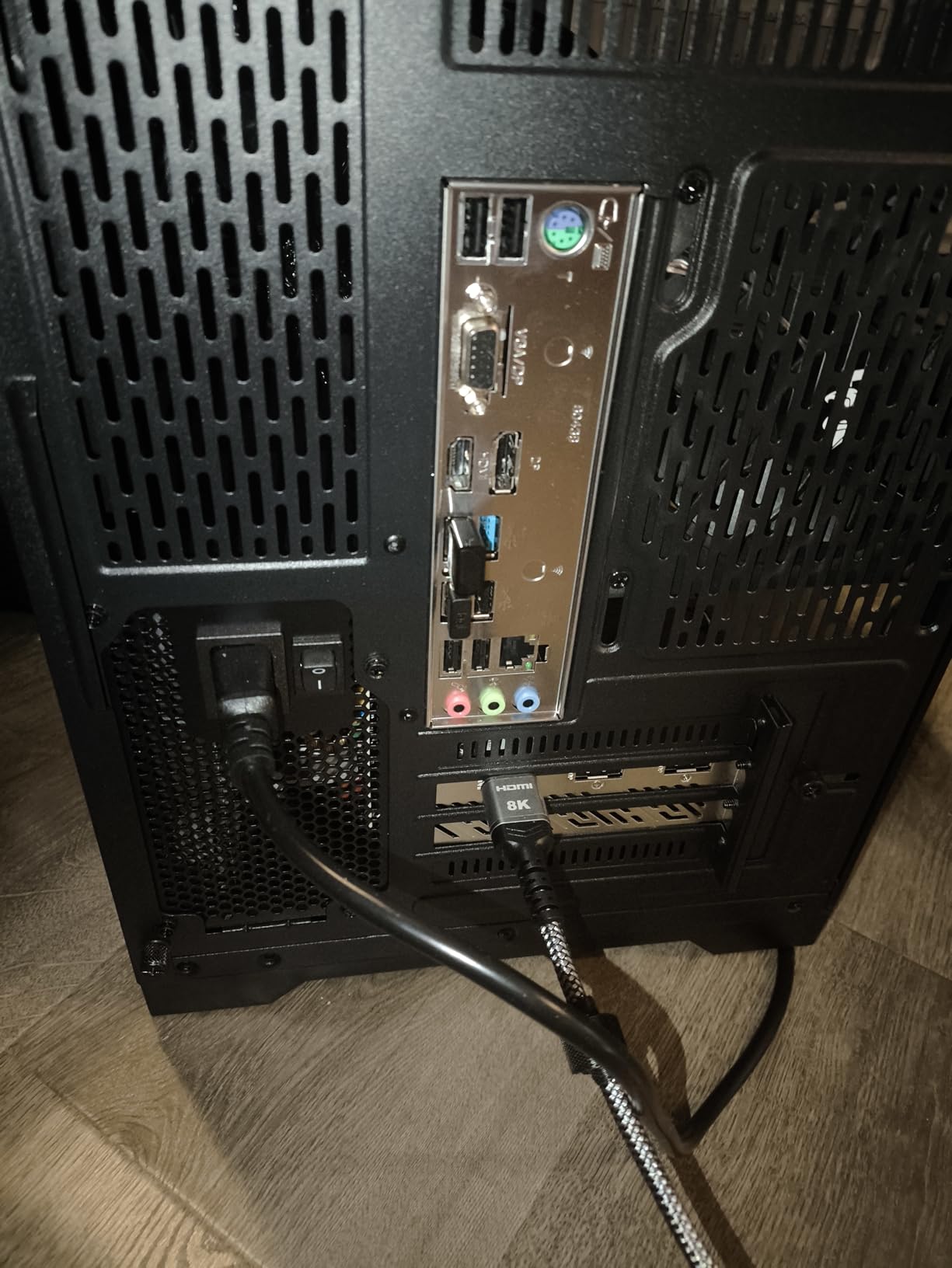 ViprTech Reaper 2.5 Liquid-Cooled PC - AMD Ryzen 7 8700F (5.0Ghz Turbo), AMD RX 9060 XT 16GB, 16GB DDR5 RAM, 1TB NVMe SSD, 800W Gold PSU, VR-Ready, WiFi BT, Win 11, Gaming Desktop Computer, Black customer photo 1