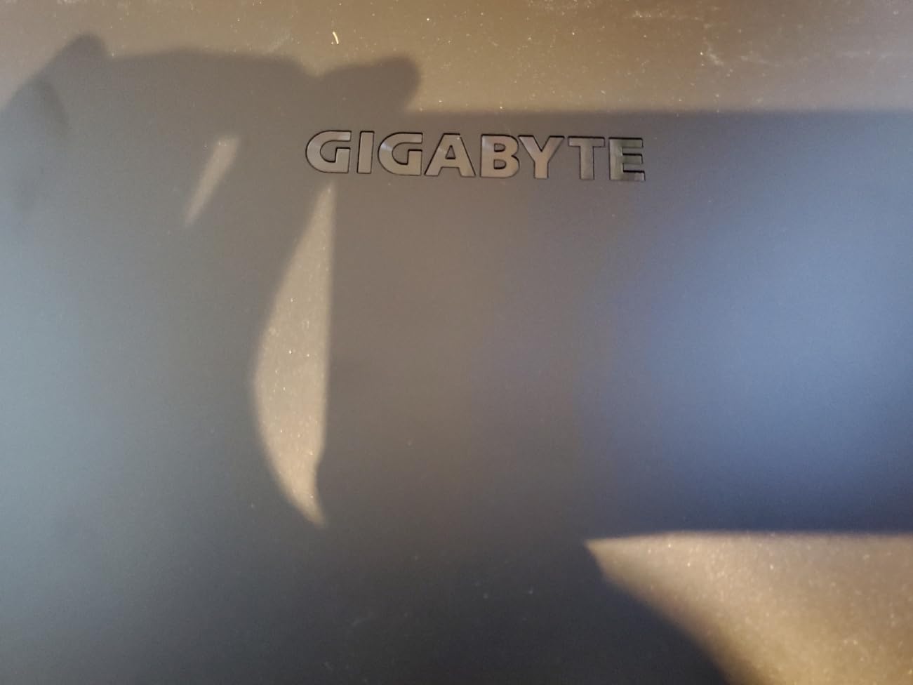 GIGABYTE - Gaming A16 Gaming Laptop - 165Hz 1920x1200 WUXGA - NVIDIA GeForce RTX 5060 - Intel i7-13620H - 1TB SSD with 16GB DDR5 RAM - Windows 11 Home AD Gaming A16 CVHI3US894SH - Customer Photo 2