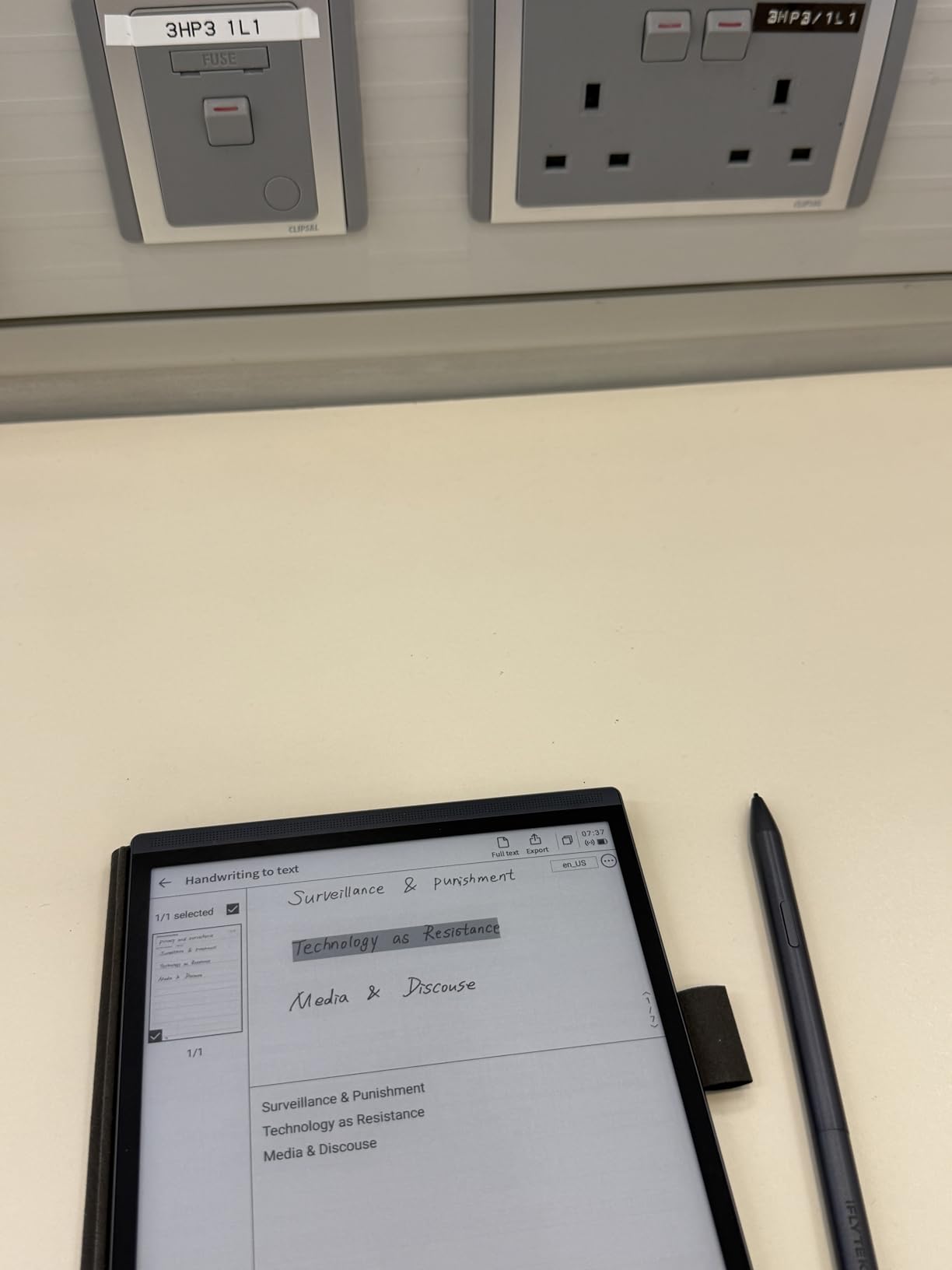 iFLYTEK AINOTE Air 2 Bundle with Black Folio Case, 8.2-inch AI Paper Tablet Writing Tablet, Digital Notebook with Pen, Voice-to-Text Transcription, Multi-Languages Chatgpt Support - Customer Photo 2